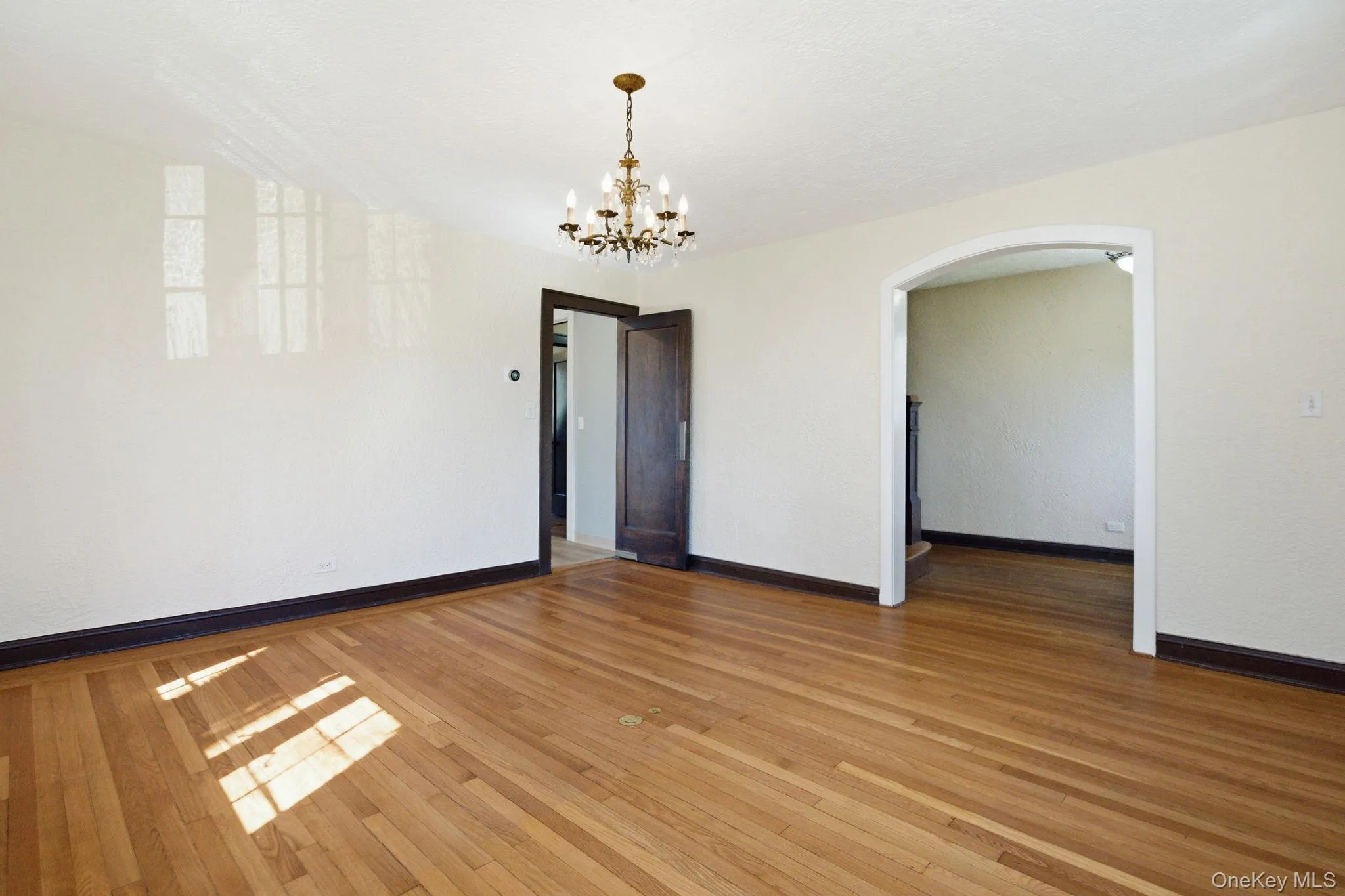 5 Seymour Place, White Plains, NY, 4 Bedrooms Bedrooms, 8 Rooms Rooms,3 BathroomsBathrooms,Residential,For Rent,Seymour,0,983542 5 Seymour Place, White Plains, NY, 4 Bedrooms Bedrooms, 8 Rooms Rooms,3 BathroomsBathrooms,Residential,For Rent,Seymour,0,983542