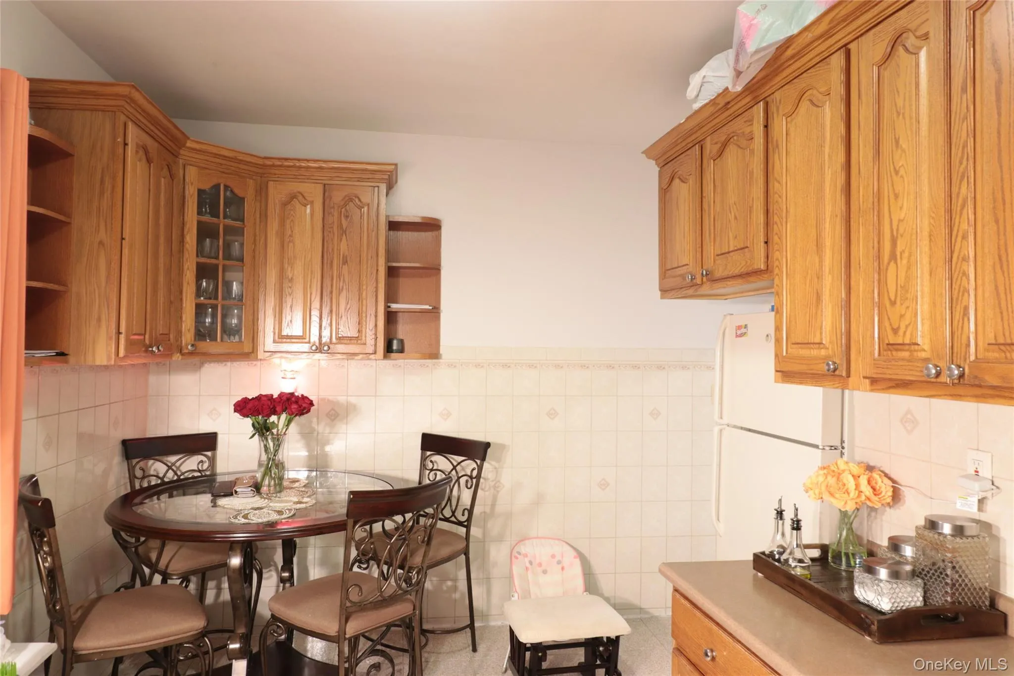 594 Yonkers Avenue, Yonkers, NY, 2 Bedrooms Bedrooms, 4 Rooms Rooms,1 BathroomBathrooms,Residential Lease,For Rent,Yonkers,0,983554 594 Yonkers Avenue, Yonkers, NY, 2 Bedrooms Bedrooms, 4 Rooms Rooms,1 BathroomBathrooms,Residential Lease,For Rent,Yonkers,0,983554