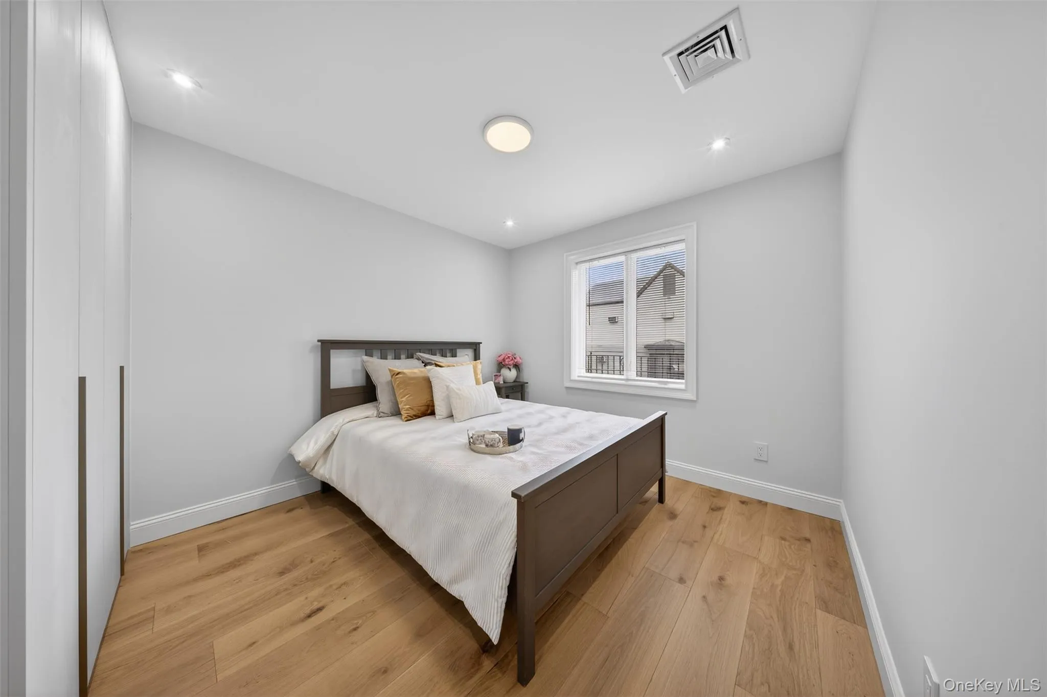 14-05 133RD Place, New York, NY, 4 Bedrooms Bedrooms, 8 Rooms Rooms,2 BathroomsBathrooms,Residential,For Rent,133RD,0,KEY983556 14-05 133RD Place, New York, NY, 4 Bedrooms Bedrooms, 8 Rooms Rooms,2 BathroomsBathrooms,Residential,For Rent,133RD,0,KEY983556