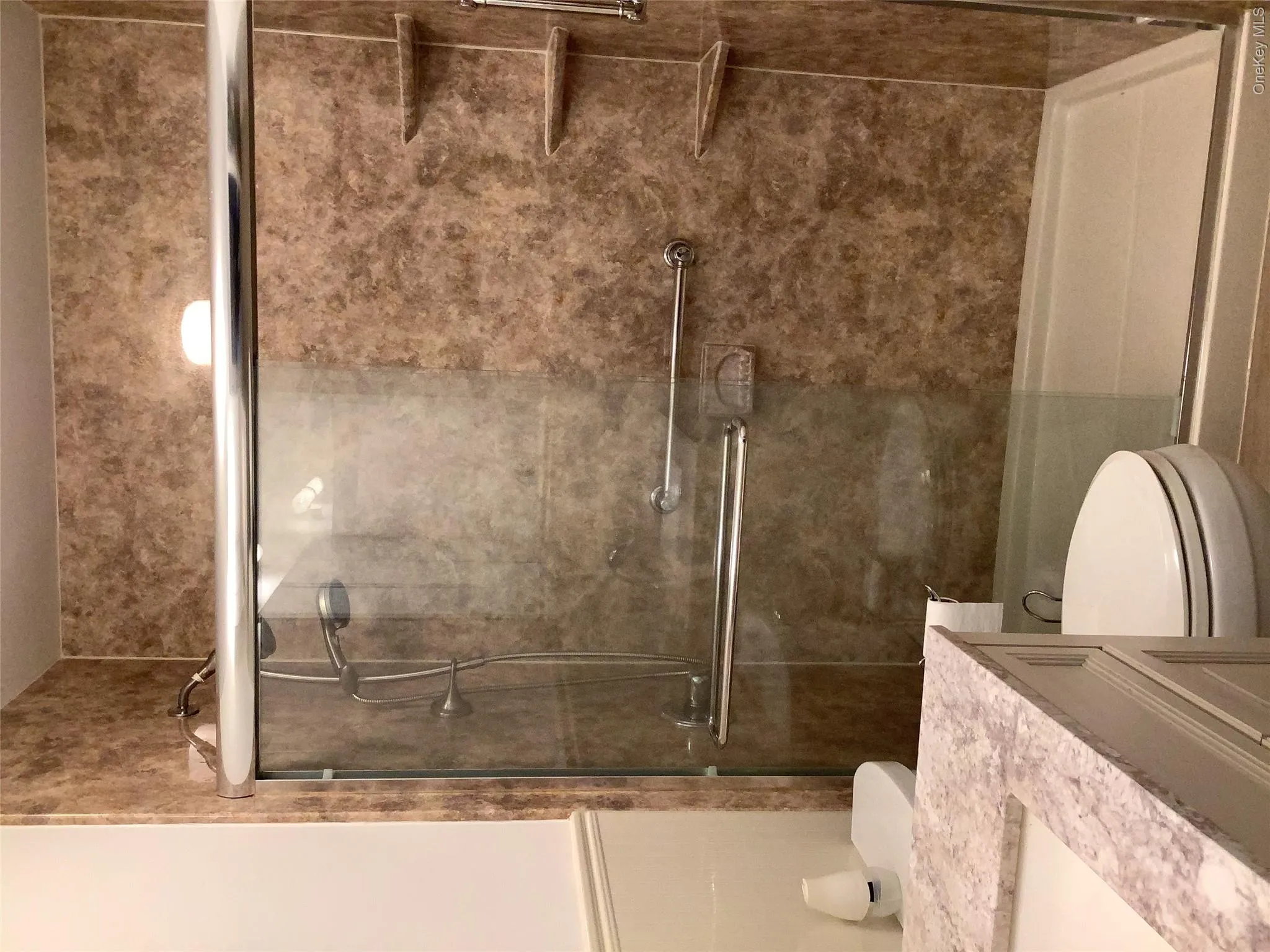 406 Woodbridge Drive, Brookhaven, NY, 1 Bedroom Bedrooms, 5 Rooms Rooms,1 BathroomBathrooms,Residential Lease,For Rent,Woodbridge,0,983557 406 Woodbridge Drive, Brookhaven, NY, 1 Bedroom Bedrooms, 5 Rooms Rooms,1 BathroomBathrooms,Residential Lease,For Rent,Woodbridge,0,983557