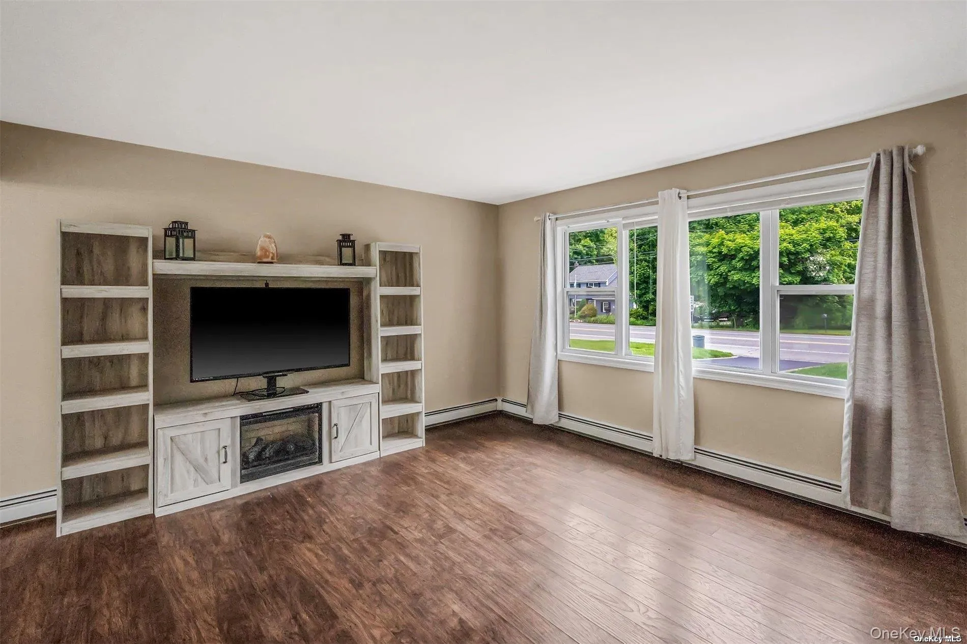 278 Pipe Stave Hollow Road, Brookhaven, NY, 4 Bedrooms Bedrooms, 8 Rooms Rooms,3 BathroomsBathrooms,Residential Lease,For Rent,Pipe Stave Hollow,0,983566 278 Pipe Stave Hollow Road, Brookhaven, NY, 4 Bedrooms Bedrooms, 8 Rooms Rooms,3 BathroomsBathrooms,Residential Lease,For Rent,Pipe Stave Hollow,0,983566
