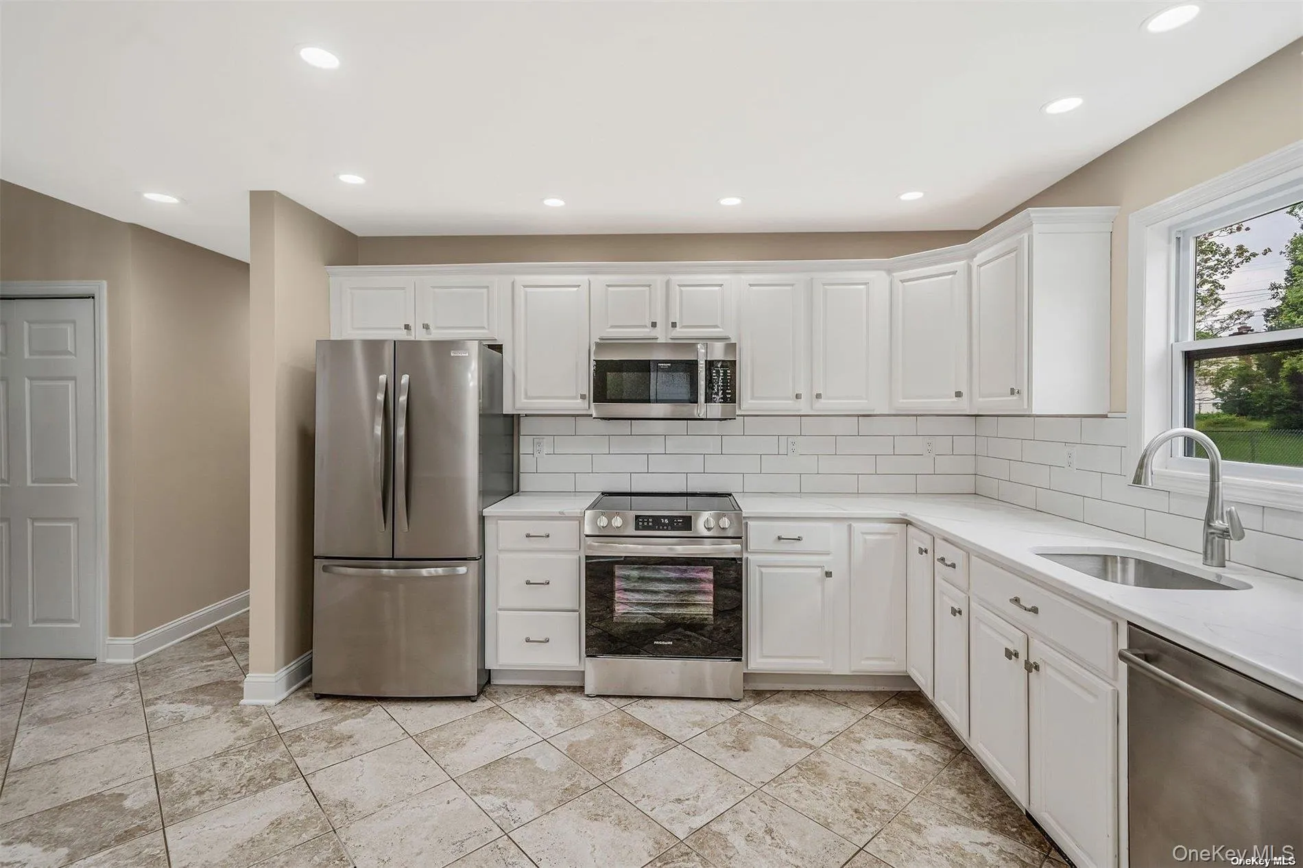 278 Pipe Stave Hollow Road, Brookhaven, NY, 4 Bedrooms Bedrooms, 8 Rooms Rooms,3 BathroomsBathrooms,Residential Lease,For Rent,Pipe Stave Hollow,0,983566 278 Pipe Stave Hollow Road, Brookhaven, NY, 4 Bedrooms Bedrooms, 8 Rooms Rooms,3 BathroomsBathrooms,Residential Lease,For Rent,Pipe Stave Hollow,0,983566
