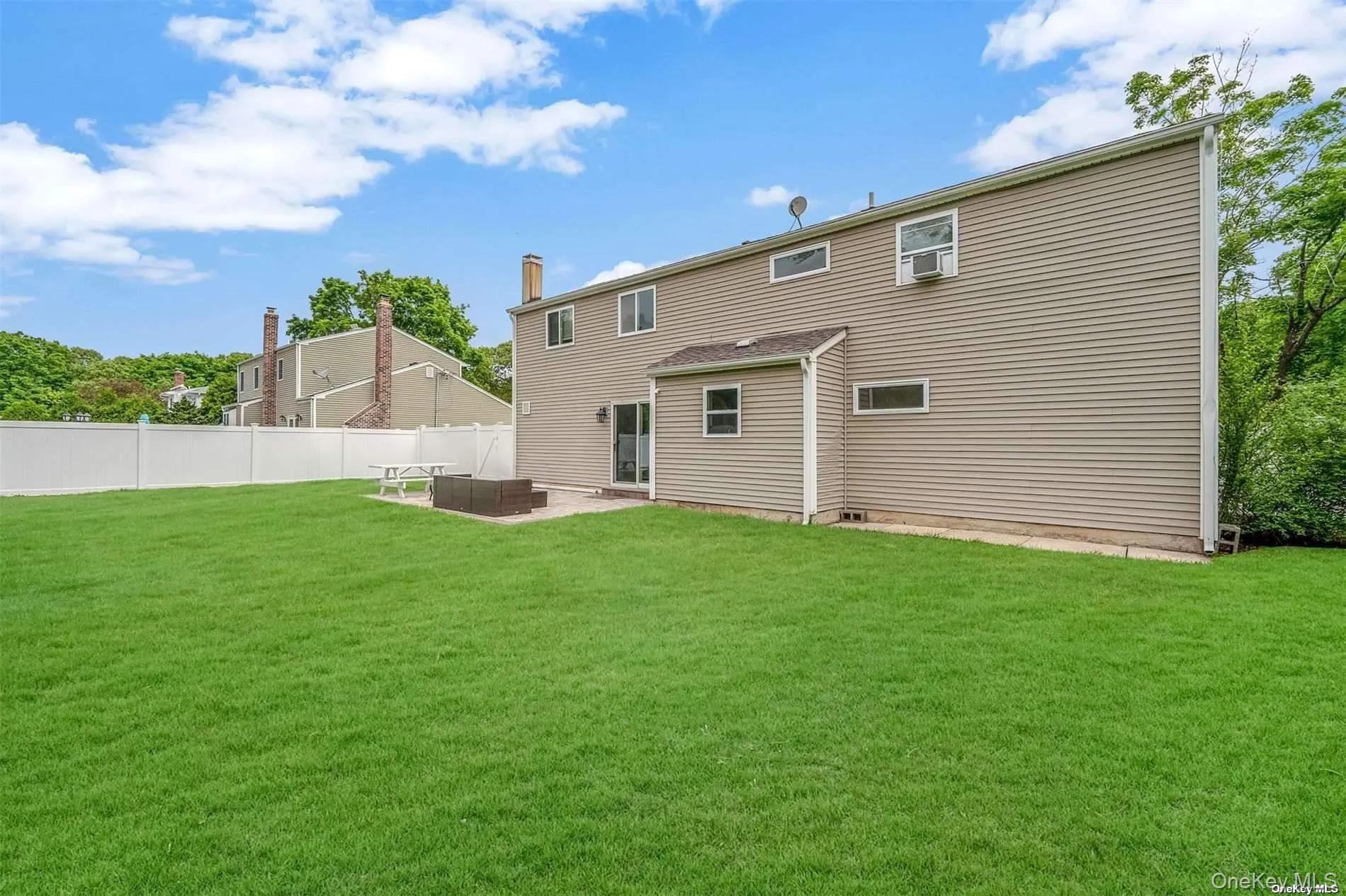 278 Pipe Stave Hollow Road, Brookhaven, NY, 4 Bedrooms Bedrooms, 8 Rooms Rooms,3 BathroomsBathrooms,Residential Lease,For Rent,Pipe Stave Hollow,0,983566 278 Pipe Stave Hollow Road, Brookhaven, NY, 4 Bedrooms Bedrooms, 8 Rooms Rooms,3 BathroomsBathrooms,Residential Lease,For Rent,Pipe Stave Hollow,0,983566