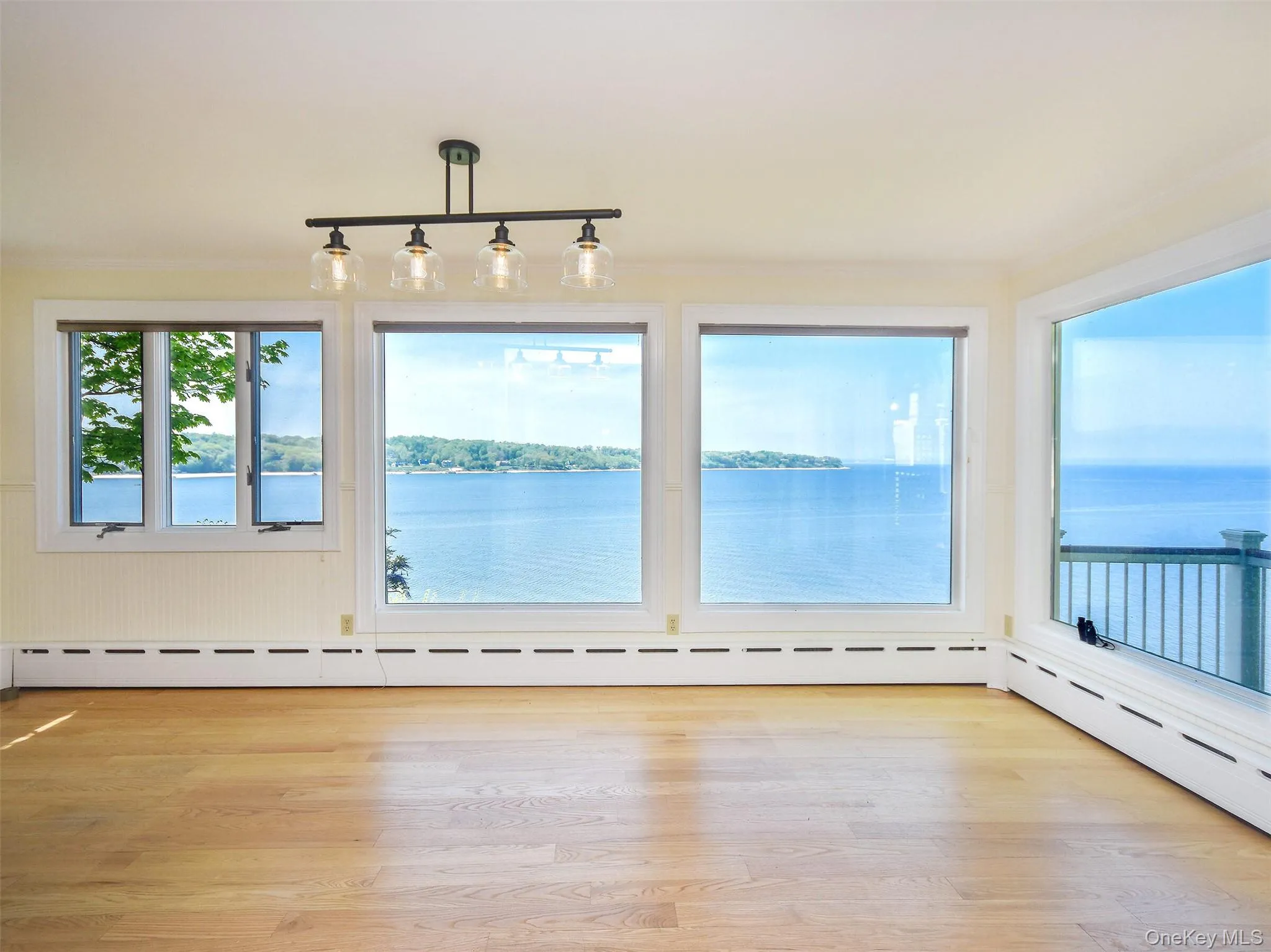24 Bay Avenue, Oyster Bay, NY, 3 Bedrooms Bedrooms, 8 Rooms Rooms,3 BathroomsBathrooms,Residential Lease,For Rent,Bay,0,983570 24 Bay Avenue, Oyster Bay, NY, 3 Bedrooms Bedrooms, 8 Rooms Rooms,3 BathroomsBathrooms,Residential Lease,For Rent,Bay,0,983570