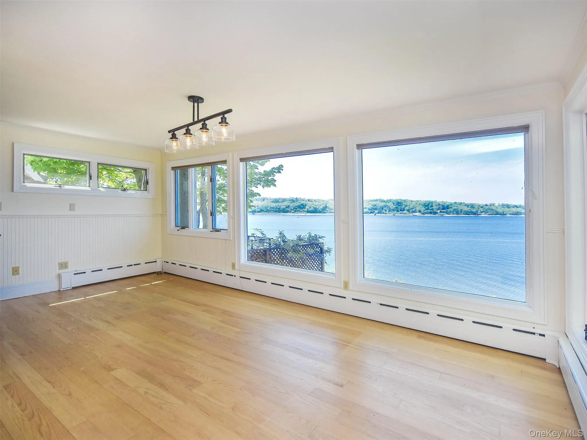 24 Bay Avenue, Oyster Bay, NY, 3 Bedrooms Bedrooms, 8 Rooms Rooms,3 BathroomsBathrooms,Residential Lease,For Rent,Bay,0,983570 24 Bay Avenue, Oyster Bay, NY, 3 Bedrooms Bedrooms, 8 Rooms Rooms,3 BathroomsBathrooms,Residential Lease,For Rent,Bay,0,983570