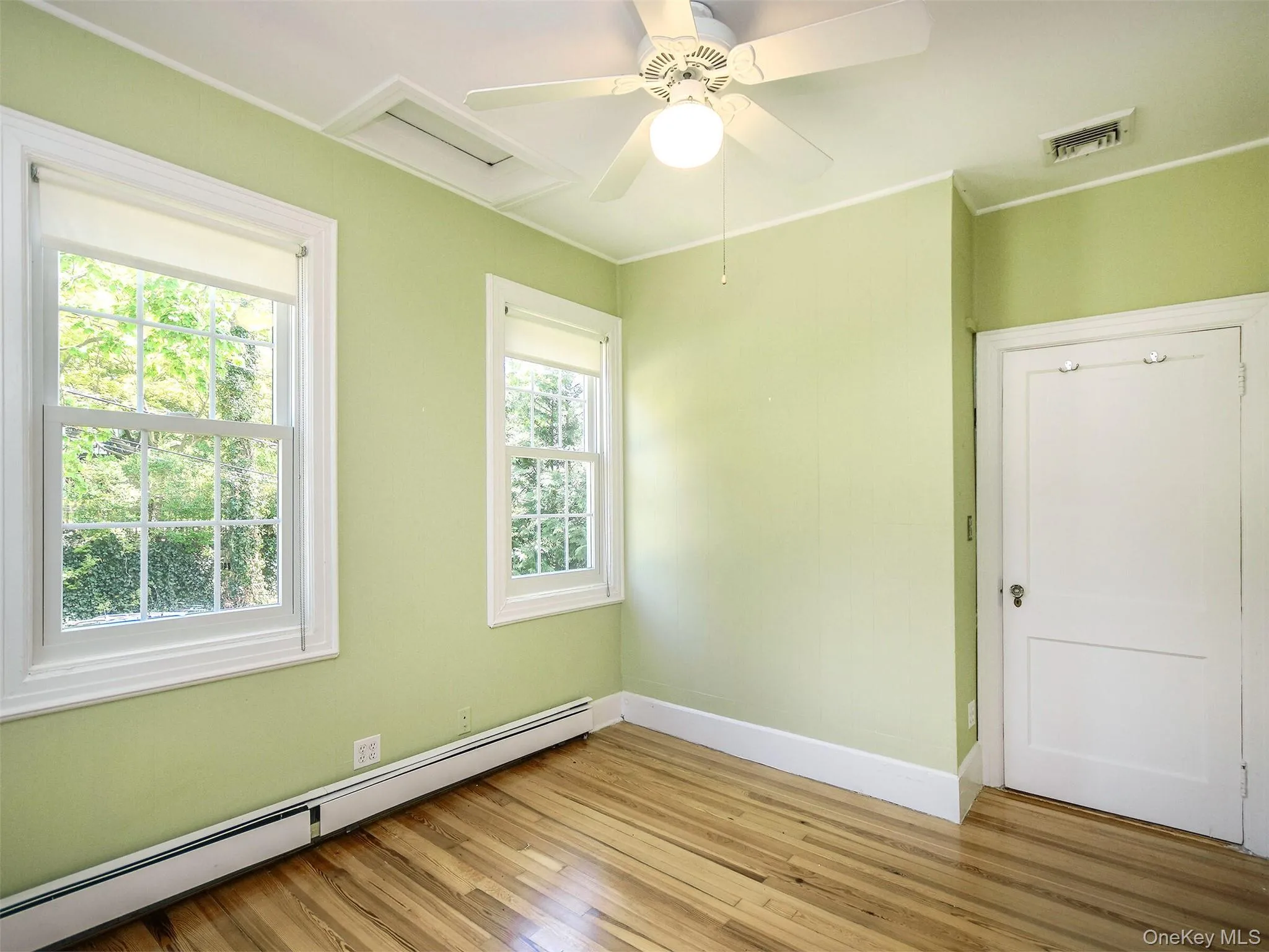 24 Bay Avenue, Oyster Bay, NY, 3 Bedrooms Bedrooms, 8 Rooms Rooms,3 BathroomsBathrooms,Residential Lease,For Rent,Bay,0,983570 24 Bay Avenue, Oyster Bay, NY, 3 Bedrooms Bedrooms, 8 Rooms Rooms,3 BathroomsBathrooms,Residential Lease,For Rent,Bay,0,983570