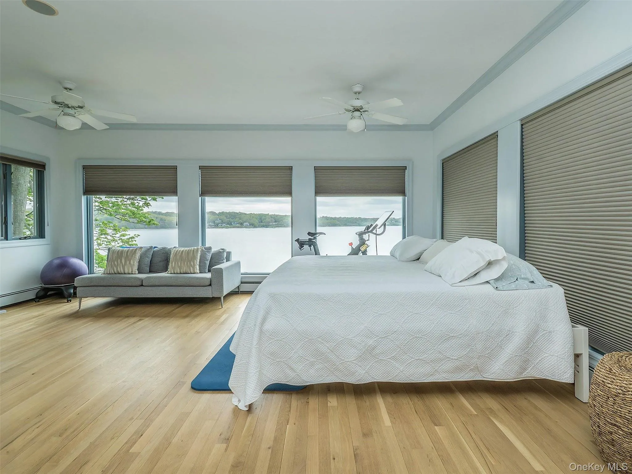 24 Bay Avenue, Oyster Bay, NY, 3 Bedrooms Bedrooms, 8 Rooms Rooms,3 BathroomsBathrooms,Residential Lease,For Rent,Bay,0,983570 24 Bay Avenue, Oyster Bay, NY, 3 Bedrooms Bedrooms, 8 Rooms Rooms,3 BathroomsBathrooms,Residential Lease,For Rent,Bay,0,983570