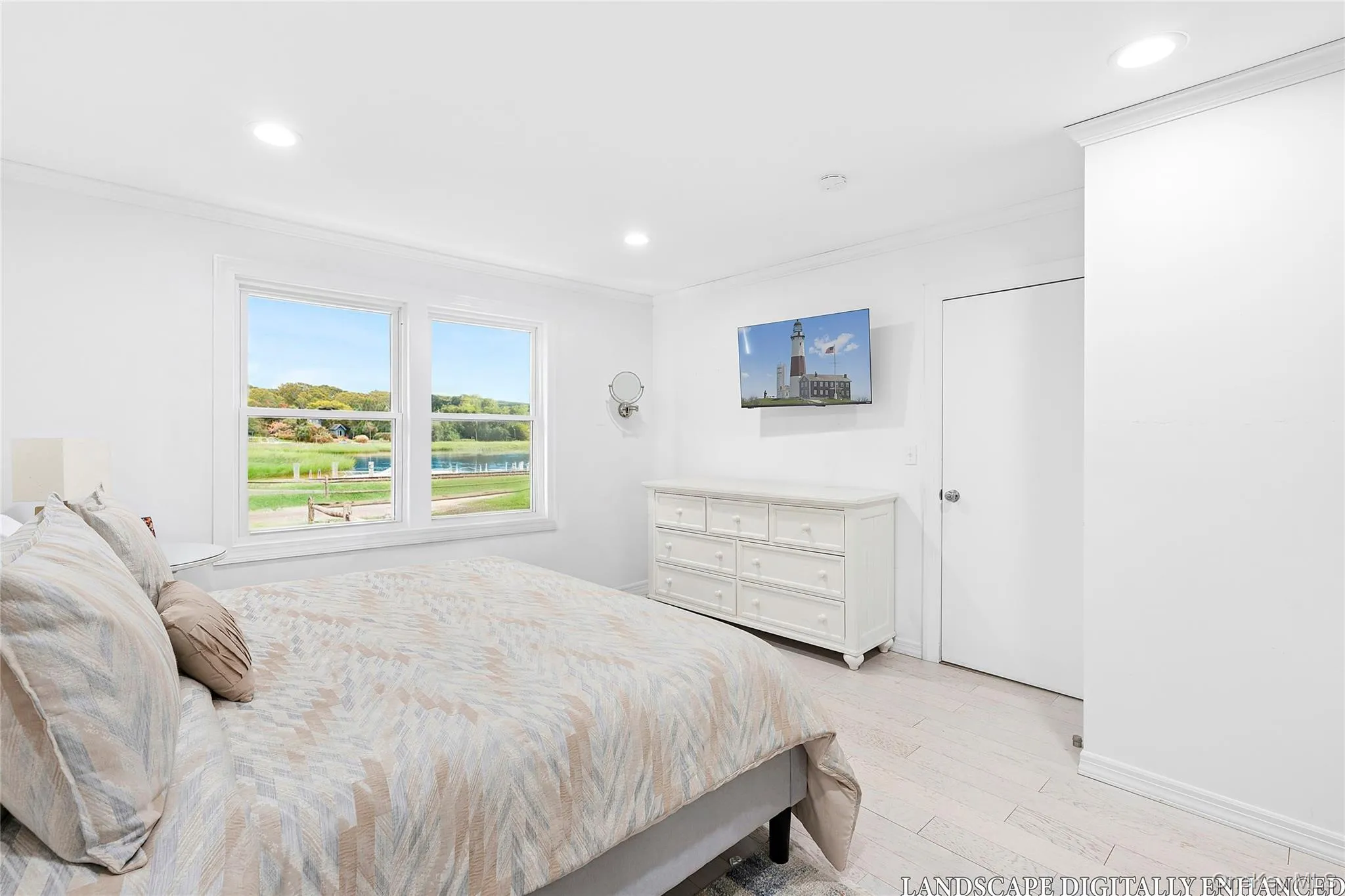 21 E Shore Drive, Southampton, New York 11968