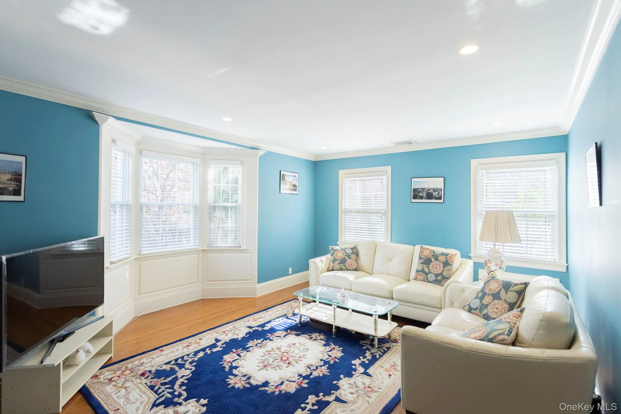 215-15 86th Avenue, New York, NY, 3 Bedrooms Bedrooms, 13 Rooms Rooms,2 BathroomsBathrooms,Residential,For Rent,86th,0,983612 215-15 86th Avenue, New York, NY, 3 Bedrooms Bedrooms, 13 Rooms Rooms,2 BathroomsBathrooms,Residential,For Rent,86th,0,983612