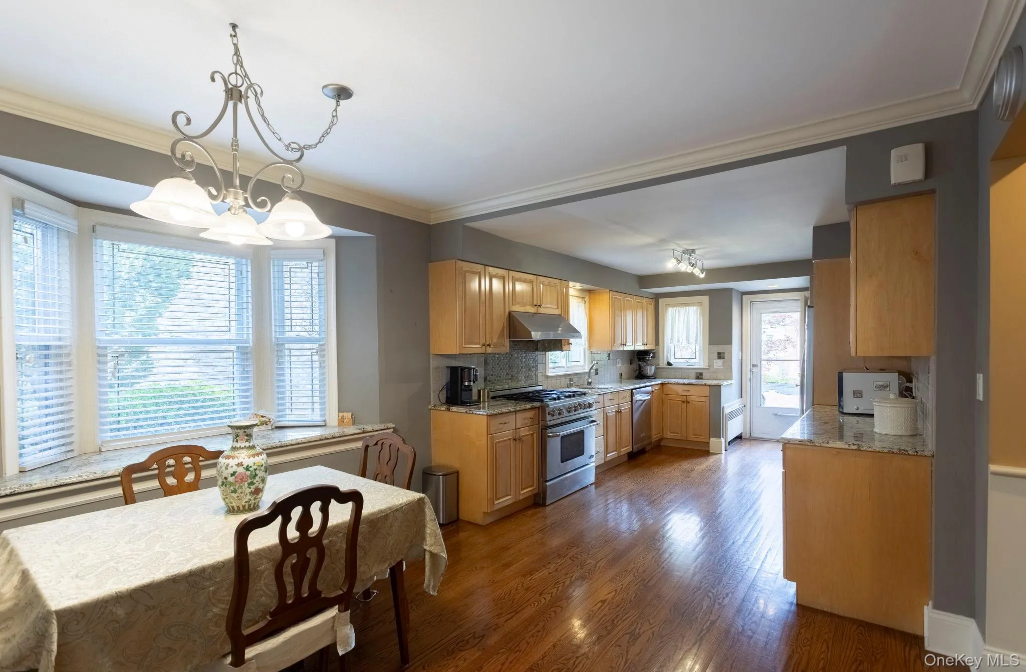 215-15 86th Avenue, New York, NY, 3 Bedrooms Bedrooms, 13 Rooms Rooms,2 BathroomsBathrooms,Residential,For Rent,86th,0,983612 215-15 86th Avenue, New York, NY, 3 Bedrooms Bedrooms, 13 Rooms Rooms,2 BathroomsBathrooms,Residential,For Rent,86th,0,983612