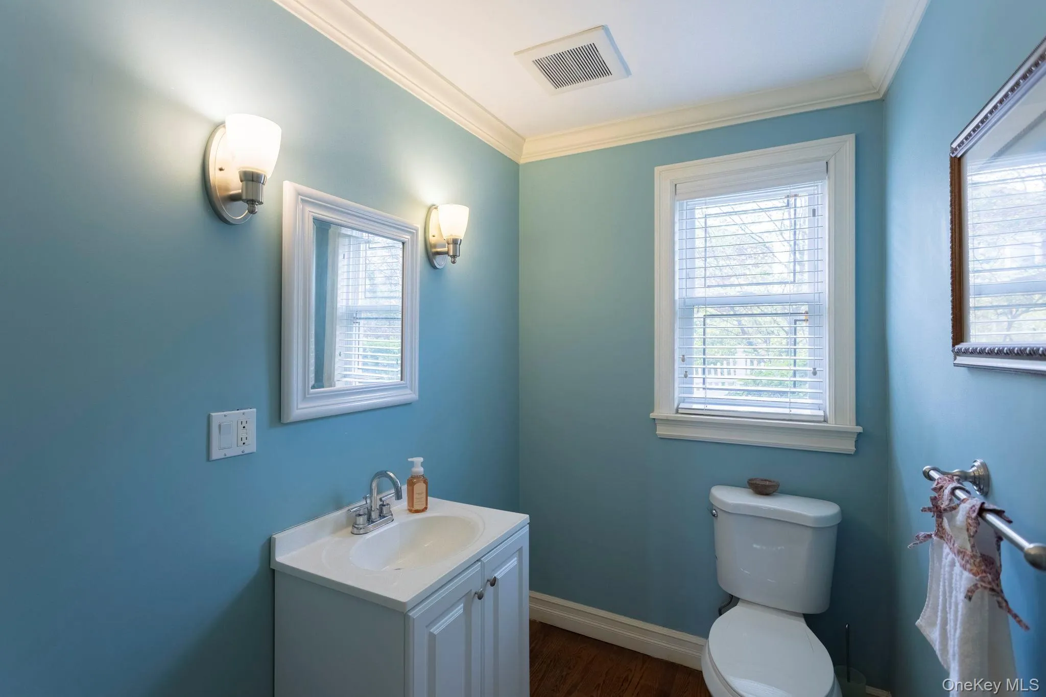 215-15 86th Avenue, New York, NY, 3 Bedrooms Bedrooms, 13 Rooms Rooms,2 BathroomsBathrooms,Residential,For Rent,86th,0,983612 215-15 86th Avenue, New York, NY, 3 Bedrooms Bedrooms, 13 Rooms Rooms,2 BathroomsBathrooms,Residential,For Rent,86th,0,983612