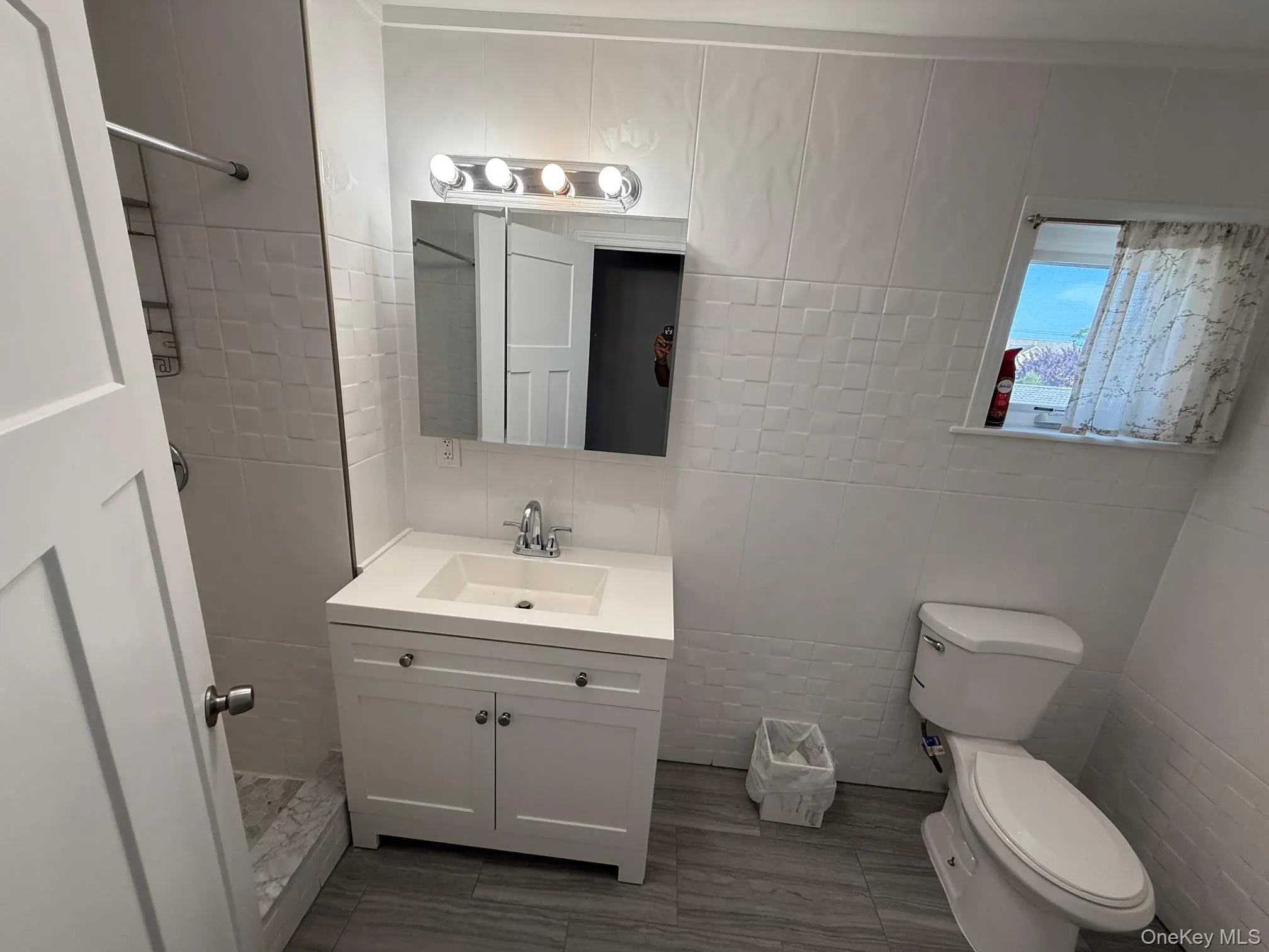 46 Lincoln Place, Oyster Bay, NY, 5 Bedrooms Bedrooms, 11 Rooms Rooms,3 BathroomsBathrooms,Residential Lease,For Rent,Lincoln,0,983616 46 Lincoln Place, Oyster Bay, NY, 5 Bedrooms Bedrooms, 11 Rooms Rooms,3 BathroomsBathrooms,Residential Lease,For Rent,Lincoln,0,983616