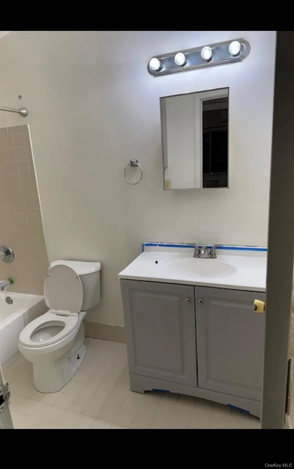 3653 Varian Ave., New York, NY, 2 Bedrooms Bedrooms, 2 Rooms Rooms,1 BathroomBathrooms,Residential Lease,For Rent,Varian Ave.,0,983646 3653 Varian Ave., New York, NY, 2 Bedrooms Bedrooms, 2 Rooms Rooms,1 BathroomBathrooms,Residential Lease,For Rent,Varian Ave.,0,983646