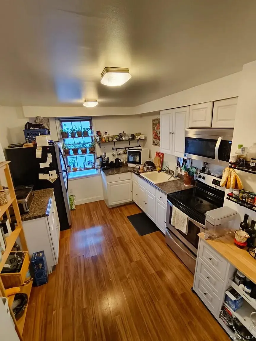 1009 Brown Street, Peekskill, NY, 1 Bedroom Bedrooms, 5 Rooms Rooms,1 BathroomBathrooms,Residential Lease,For Rent,Brown,0,983651 1009 Brown Street, Peekskill, NY, 1 Bedroom Bedrooms, 5 Rooms Rooms,1 BathroomBathrooms,Residential Lease,For Rent,Brown,0,983651