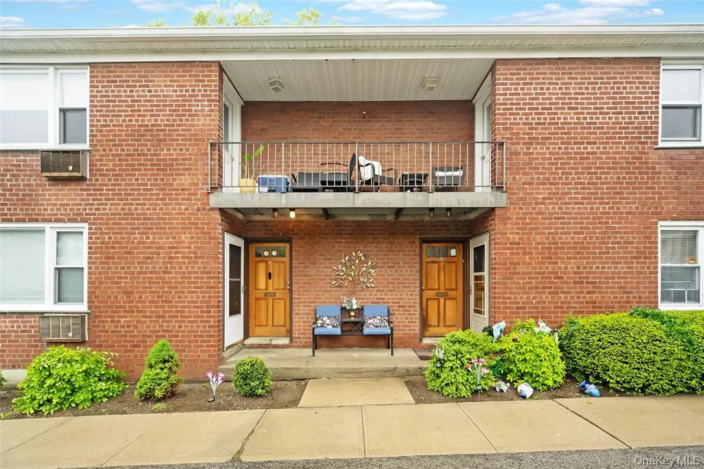 504 Pelham Road, New Rochelle, NY, 1 Bedroom Bedrooms, 3 Rooms Rooms,1 BathroomBathrooms,Residential Lease,For Rent,Pelham,0,983668 504 Pelham Road, New Rochelle, NY, 1 Bedroom Bedrooms, 3 Rooms Rooms,1 BathroomBathrooms,Residential Lease,For Rent,Pelham,0,983668