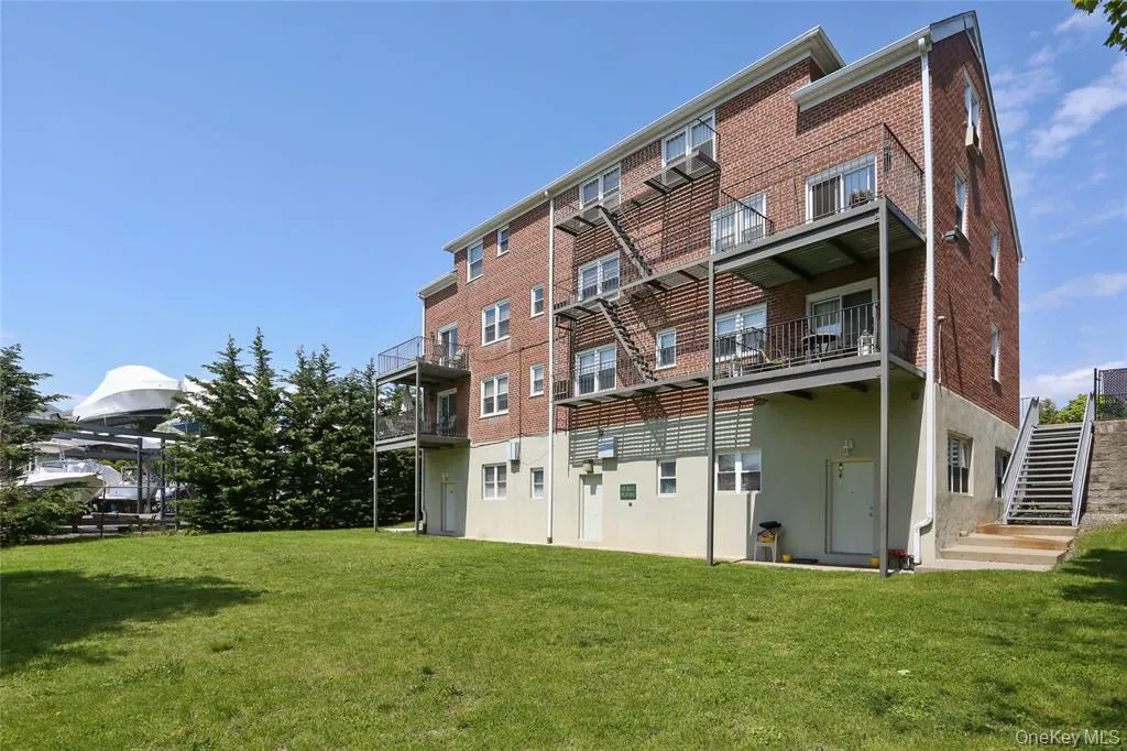 504 Pelham Road, New Rochelle, NY, 1 Bedroom Bedrooms, 3 Rooms Rooms,1 BathroomBathrooms,Residential Lease,For Rent,Pelham,0,983668 504 Pelham Road, New Rochelle, NY, 1 Bedroom Bedrooms, 3 Rooms Rooms,1 BathroomBathrooms,Residential Lease,For Rent,Pelham,0,983668