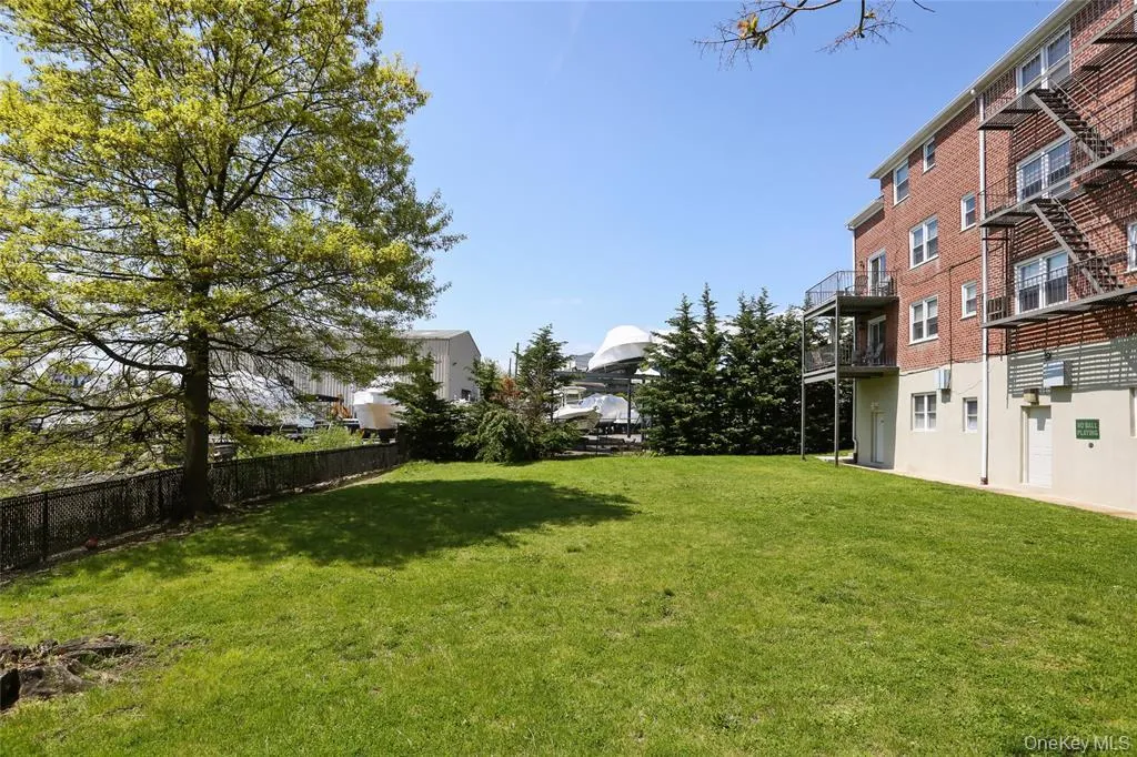 504 Pelham Road, New Rochelle, NY, 1 Bedroom Bedrooms, 3 Rooms Rooms,1 BathroomBathrooms,Residential Lease,For Rent,Pelham,0,983668 504 Pelham Road, New Rochelle, NY, 1 Bedroom Bedrooms, 3 Rooms Rooms,1 BathroomBathrooms,Residential Lease,For Rent,Pelham,0,983668