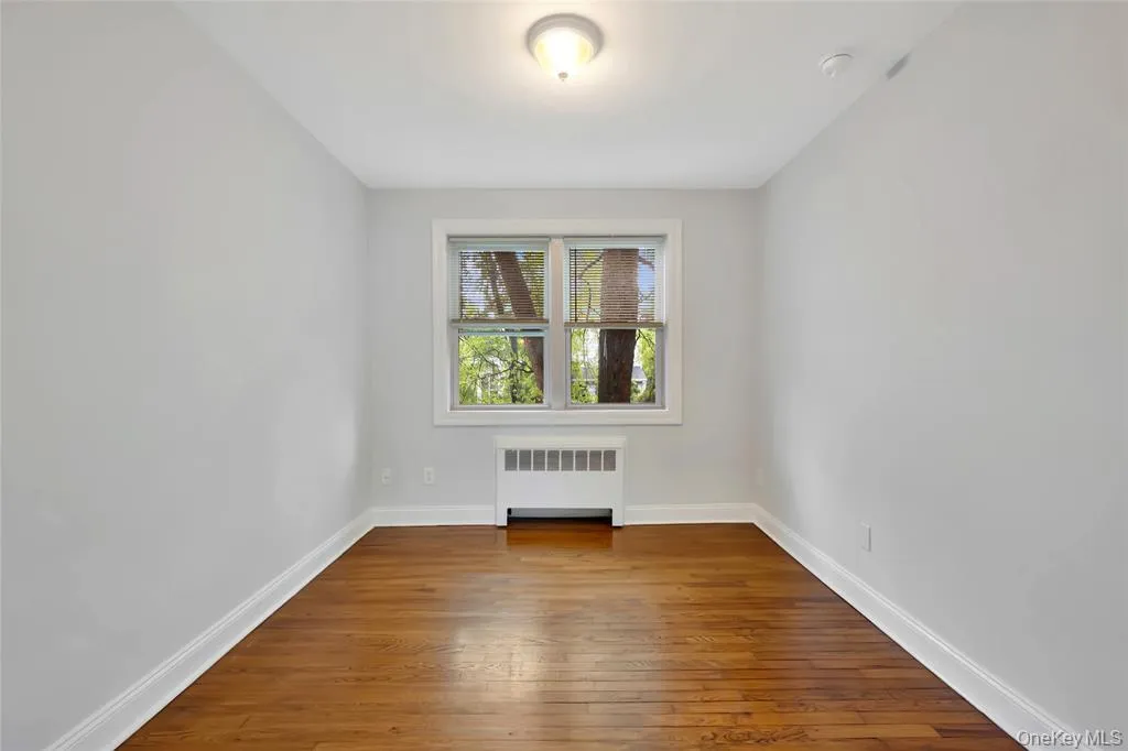 504 Pelham Road, New Rochelle, NY, 1 Bedroom Bedrooms, 3 Rooms Rooms,1 BathroomBathrooms,Residential Lease,For Rent,Pelham,0,983668 504 Pelham Road, New Rochelle, NY, 1 Bedroom Bedrooms, 3 Rooms Rooms,1 BathroomBathrooms,Residential Lease,For Rent,Pelham,0,983668