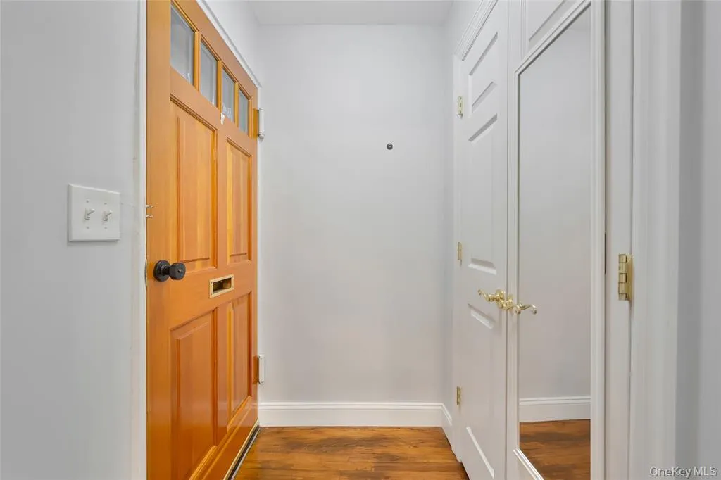 504 Pelham Road, New Rochelle, NY, 1 Bedroom Bedrooms, 3 Rooms Rooms,1 BathroomBathrooms,Residential Lease,For Rent,Pelham,0,983668 504 Pelham Road, New Rochelle, NY, 1 Bedroom Bedrooms, 3 Rooms Rooms,1 BathroomBathrooms,Residential Lease,For Rent,Pelham,0,983668