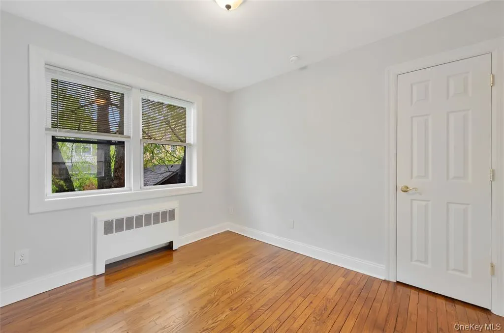 504 Pelham Road, New Rochelle, NY, 1 Bedroom Bedrooms, 3 Rooms Rooms,1 BathroomBathrooms,Residential Lease,For Rent,Pelham,0,983668 504 Pelham Road, New Rochelle, NY, 1 Bedroom Bedrooms, 3 Rooms Rooms,1 BathroomBathrooms,Residential Lease,For Rent,Pelham,0,983668