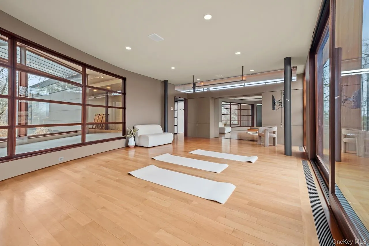 250 Long Pond Road, Out Of Area, MA, 9 Bedrooms Bedrooms, 10 Rooms Rooms,7 BathroomsBathrooms,Residential,For Rent,Long Pond,0,983669 250 Long Pond Road, Out Of Area, MA, 9 Bedrooms Bedrooms, 10 Rooms Rooms,7 BathroomsBathrooms,Residential,For Rent,Long Pond,0,983669