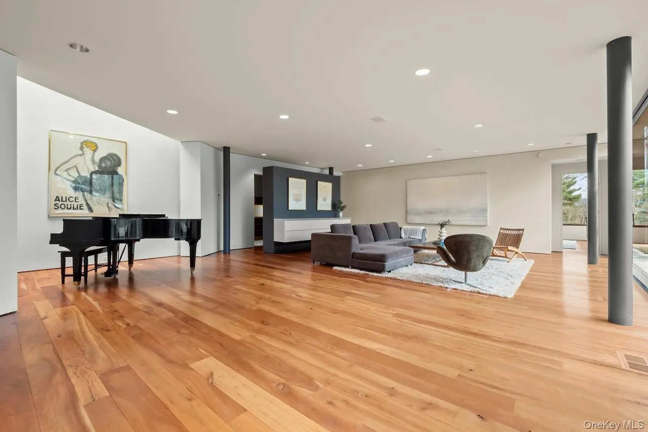 250 Long Pond Road, Out Of Area, MA, 9 Bedrooms Bedrooms, 10 Rooms Rooms,7 BathroomsBathrooms,Residential,For Rent,Long Pond,0,983669 250 Long Pond Road, Out Of Area, MA, 9 Bedrooms Bedrooms, 10 Rooms Rooms,7 BathroomsBathrooms,Residential,For Rent,Long Pond,0,983669