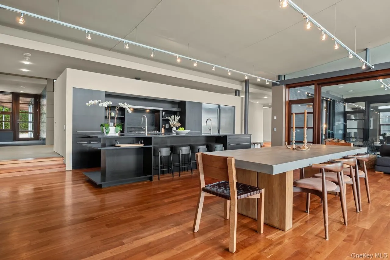 250 Long Pond Road, Out Of Area, MA, 9 Bedrooms Bedrooms, 10 Rooms Rooms,7 BathroomsBathrooms,Residential,For Rent,Long Pond,0,983669 250 Long Pond Road, Out Of Area, MA, 9 Bedrooms Bedrooms, 10 Rooms Rooms,7 BathroomsBathrooms,Residential,For Rent,Long Pond,0,983669