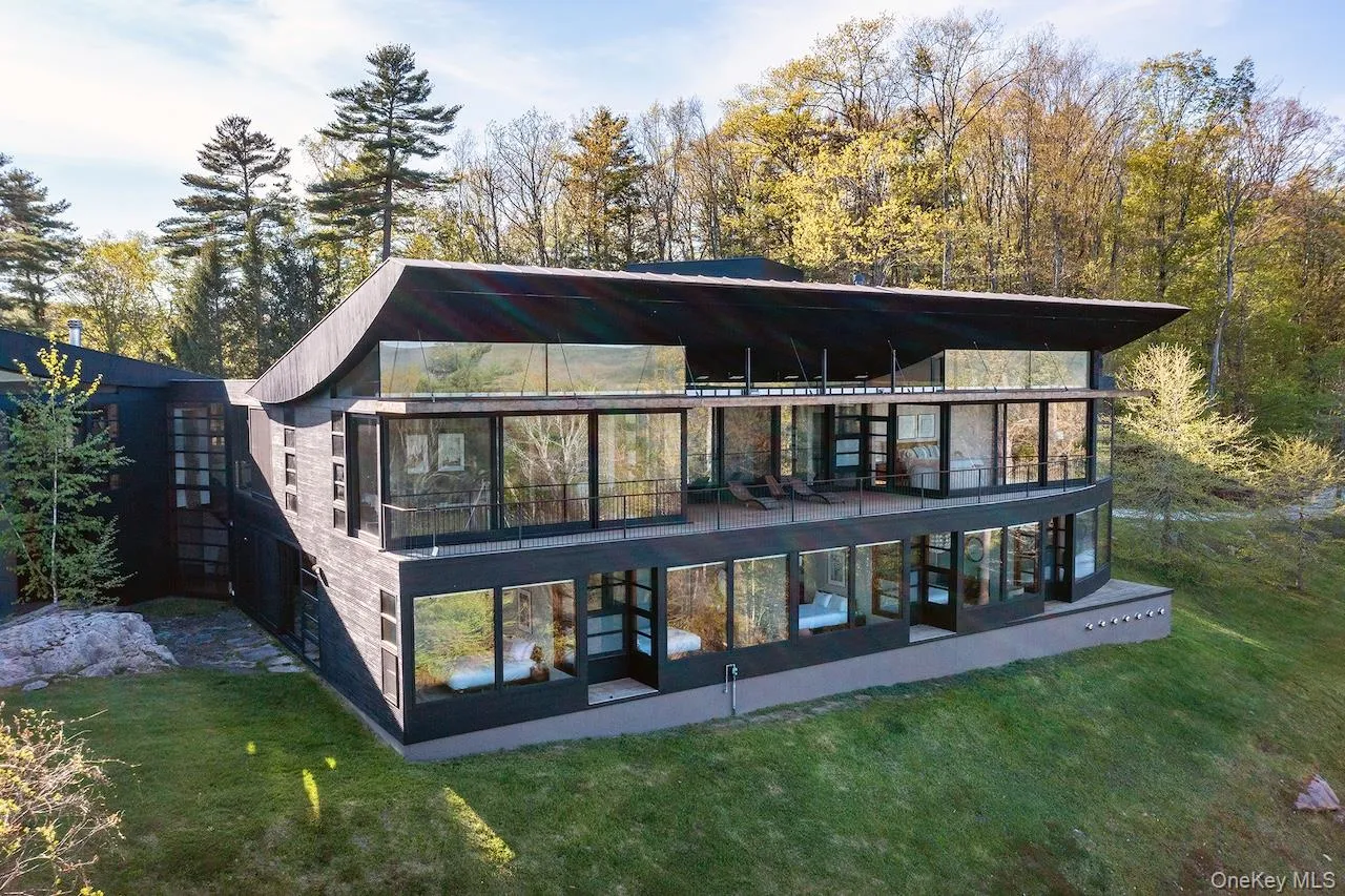 250 Long Pond Road, Out Of Area, MA, 9 Bedrooms Bedrooms, 10 Rooms Rooms,7 BathroomsBathrooms,Residential,For Rent,Long Pond,0,983669 250 Long Pond Road, Out Of Area, MA, 9 Bedrooms Bedrooms, 10 Rooms Rooms,7 BathroomsBathrooms,Residential,For Rent,Long Pond,0,983669