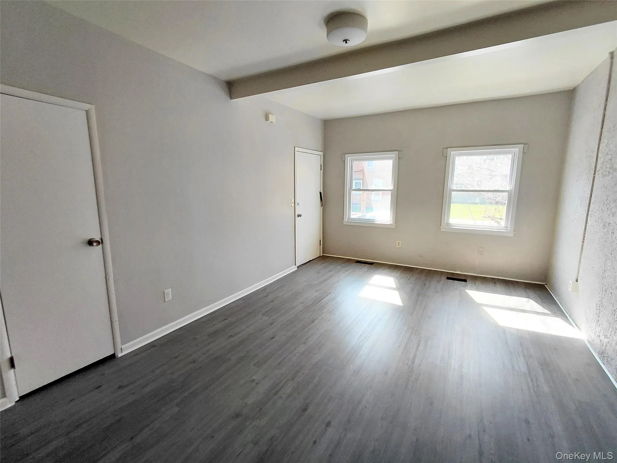 79 Franklin Street, Kingston, NY, 1 Bedroom Bedrooms, 3 Rooms Rooms,1 BathroomBathrooms,Residential Lease,For Rent,Franklin,0,983670 79 Franklin Street, Kingston, NY, 1 Bedroom Bedrooms, 3 Rooms Rooms,1 BathroomBathrooms,Residential Lease,For Rent,Franklin,0,983670