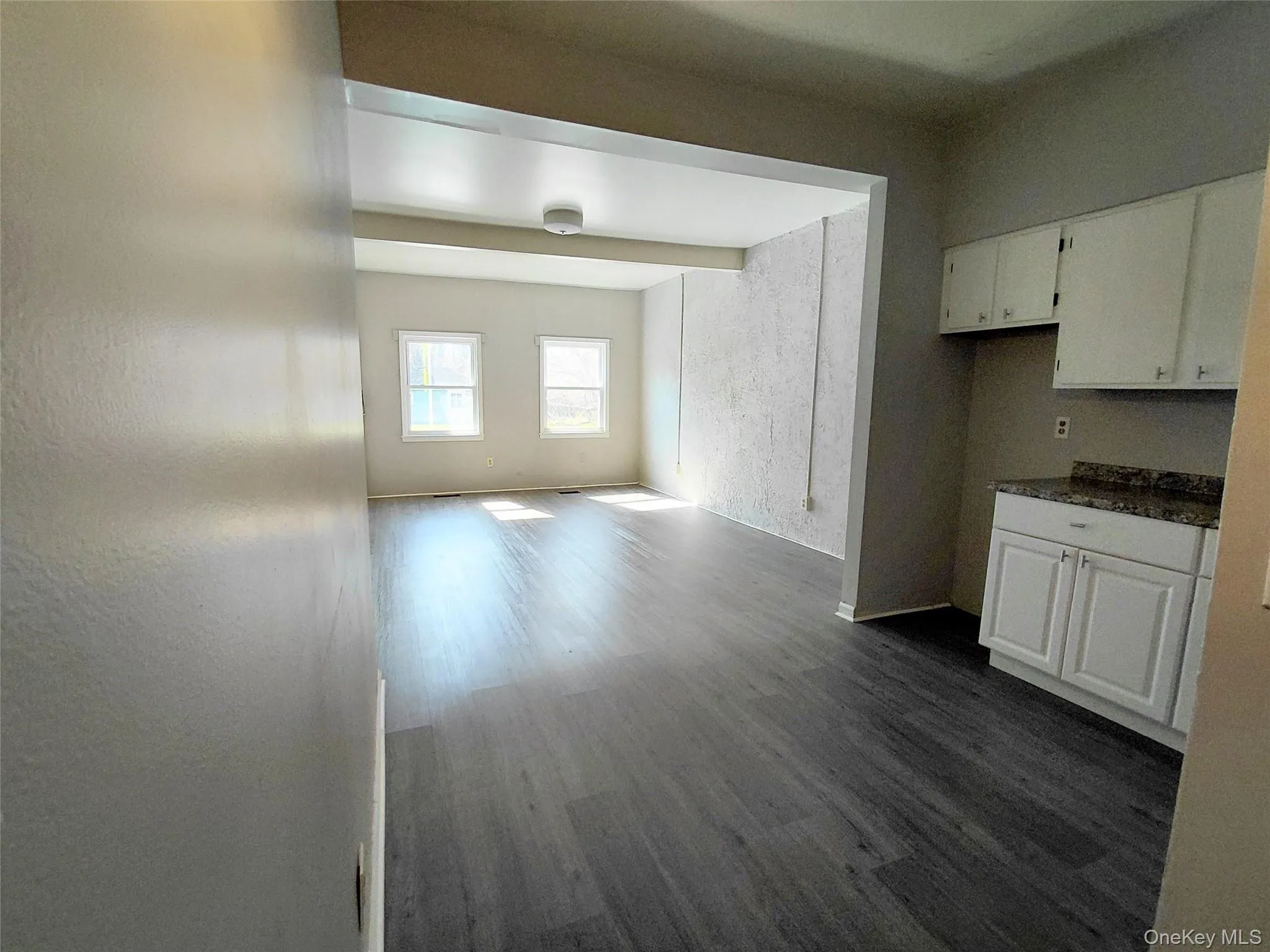 79 Franklin Street, Kingston, NY, 1 Bedroom Bedrooms, 3 Rooms Rooms,1 BathroomBathrooms,Residential Lease,For Rent,Franklin,0,983670 79 Franklin Street, Kingston, NY, 1 Bedroom Bedrooms, 3 Rooms Rooms,1 BathroomBathrooms,Residential Lease,For Rent,Franklin,0,983670