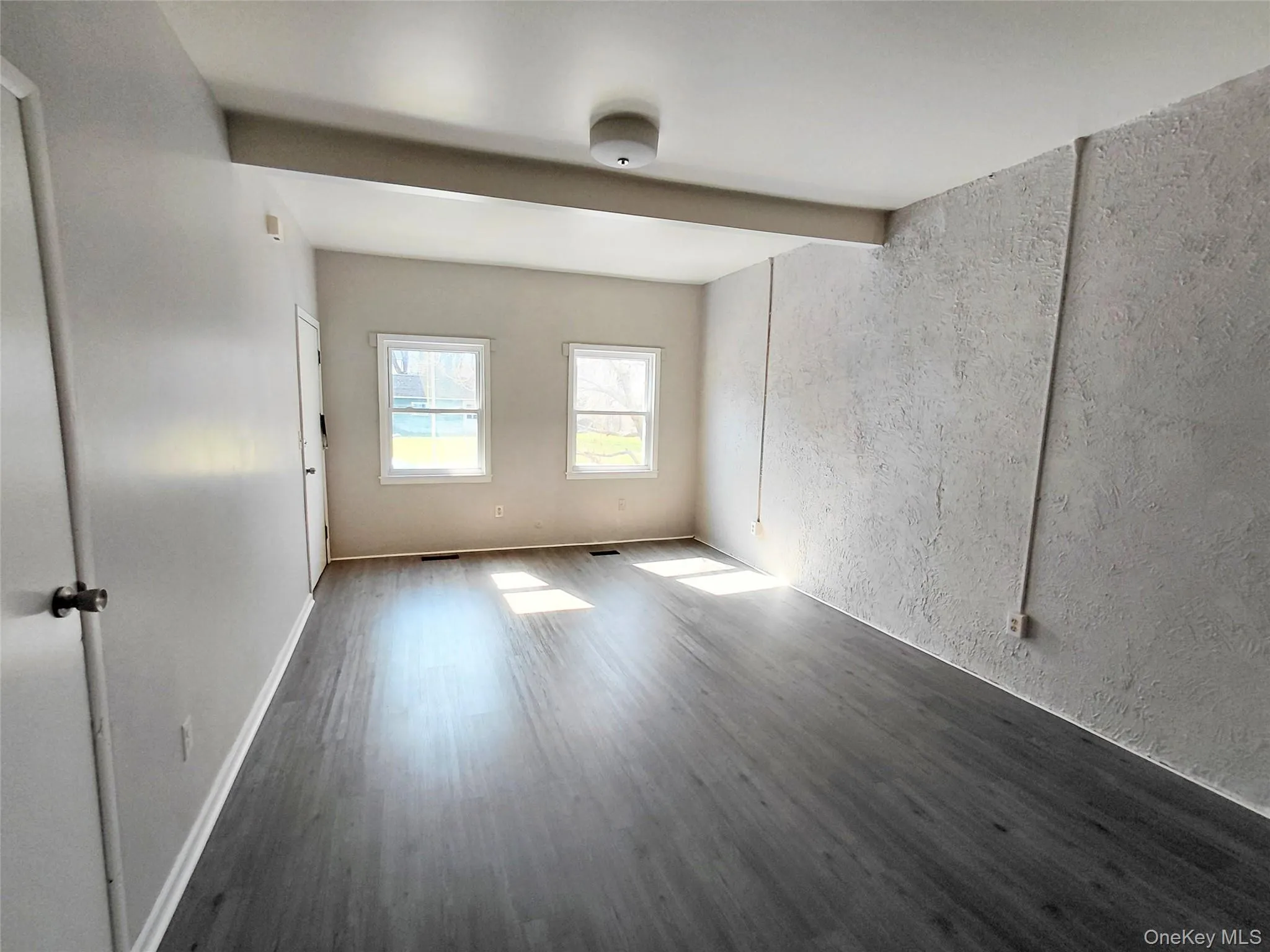 79 Franklin Street, Kingston, NY, 1 Bedroom Bedrooms, 3 Rooms Rooms,1 BathroomBathrooms,Residential Lease,For Rent,Franklin,0,983670 79 Franklin Street, Kingston, NY, 1 Bedroom Bedrooms, 3 Rooms Rooms,1 BathroomBathrooms,Residential Lease,For Rent,Franklin,0,983670