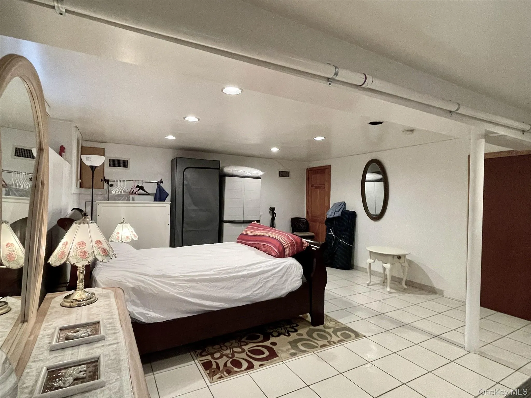 169 Old Mamaroneck Avenue, White Plains, NY, 1 Room Rooms,1 BathroomBathrooms,Residential Lease,For Rent,Old Mamaroneck,0,983701 169 Old Mamaroneck Avenue, White Plains, NY, 1 Room Rooms,1 BathroomBathrooms,Residential Lease,For Rent,Old Mamaroneck,0,983701