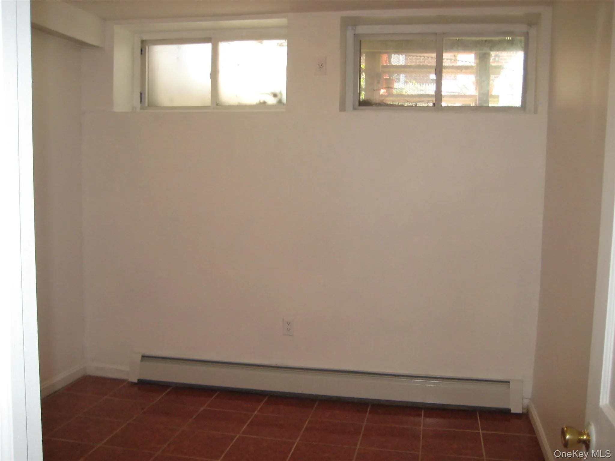 4630 Bell Boulevard, New York, NY, 1 Bedroom Bedrooms, 2 Rooms Rooms,1 BathroomBathrooms,Residential Lease,For Rent,Bell,0,983709 4630 Bell Boulevard, New York, NY, 1 Bedroom Bedrooms, 2 Rooms Rooms,1 BathroomBathrooms,Residential Lease,For Rent,Bell,0,983709