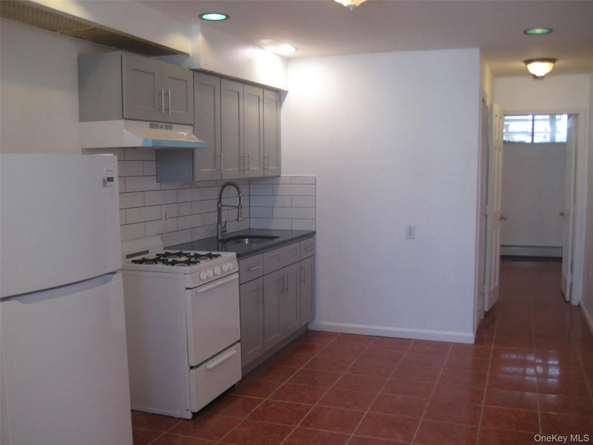 4630 Bell Boulevard, New York, NY, 1 Bedroom Bedrooms, 2 Rooms Rooms,1 BathroomBathrooms,Residential Lease,For Rent,Bell,0,983709 4630 Bell Boulevard, New York, NY, 1 Bedroom Bedrooms, 2 Rooms Rooms,1 BathroomBathrooms,Residential Lease,For Rent,Bell,0,983709