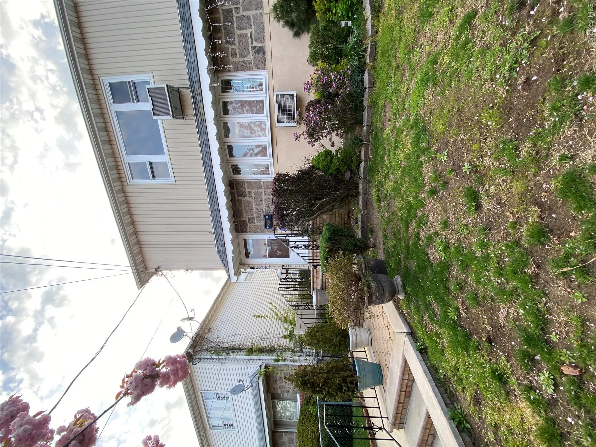 14605 226th Street, New York, NY, 3 Bedrooms Bedrooms, 7 Rooms Rooms,1 BathroomBathrooms,Residential Lease,For Rent,226th,0,983713 14605 226th Street, New York, NY, 3 Bedrooms Bedrooms, 7 Rooms Rooms,1 BathroomBathrooms,Residential Lease,For Rent,226th,0,983713