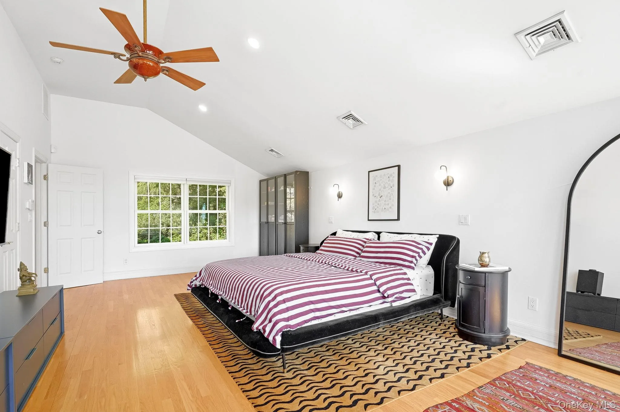 60 Hillside Lane, New Rochelle, NY, 4 Bedrooms Bedrooms, 9 Rooms Rooms,4 BathroomsBathrooms,Residential Lease,For Rent,Hillside,0,983717 60 Hillside Lane, New Rochelle, NY, 4 Bedrooms Bedrooms, 9 Rooms Rooms,4 BathroomsBathrooms,Residential Lease,For Rent,Hillside,0,983717