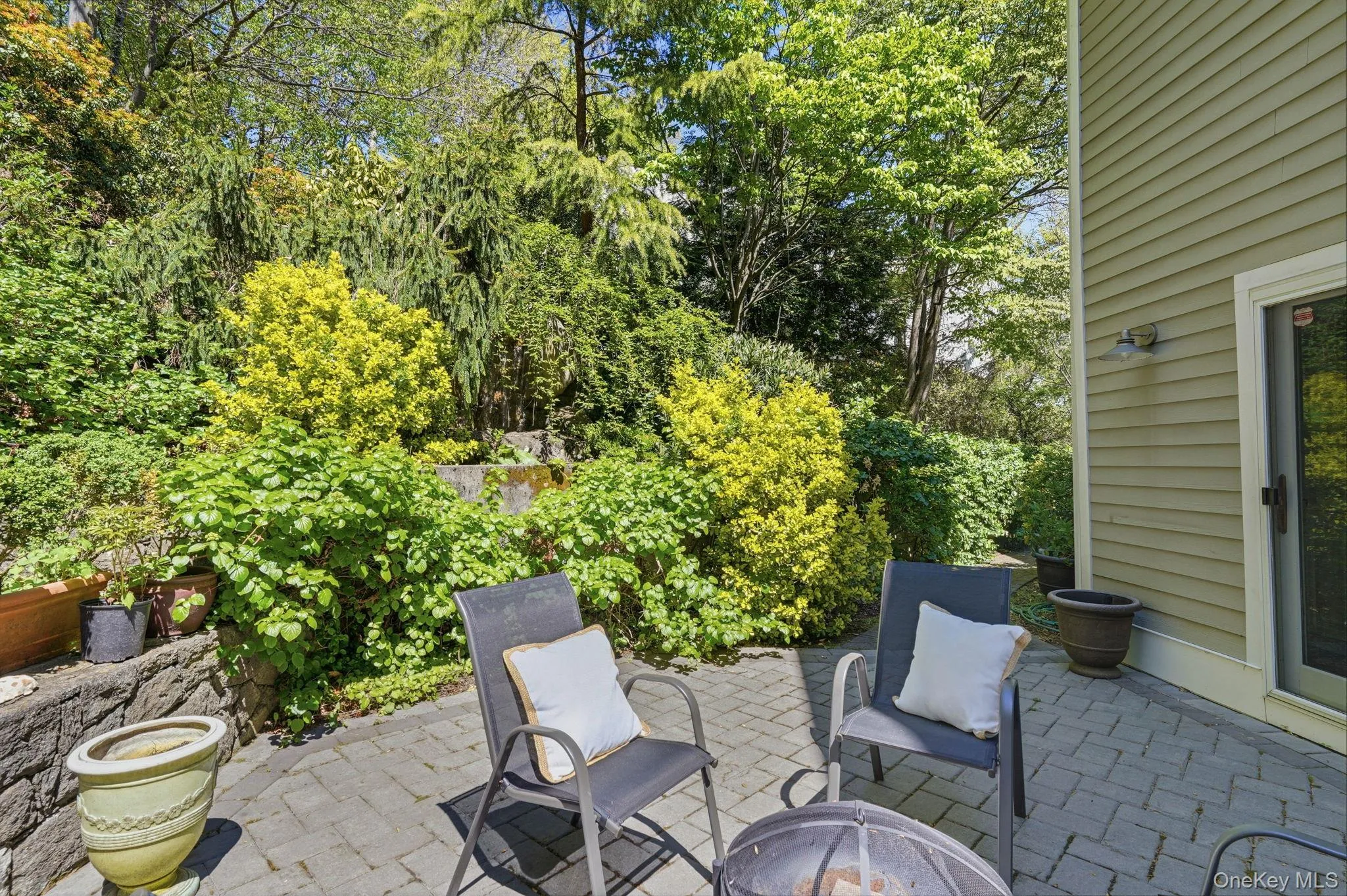 60 Hillside Lane, New Rochelle, NY, 4 Bedrooms Bedrooms, 9 Rooms Rooms,4 BathroomsBathrooms,Residential Lease,For Rent,Hillside,0,983717 60 Hillside Lane, New Rochelle, NY, 4 Bedrooms Bedrooms, 9 Rooms Rooms,4 BathroomsBathrooms,Residential Lease,For Rent,Hillside,0,983717