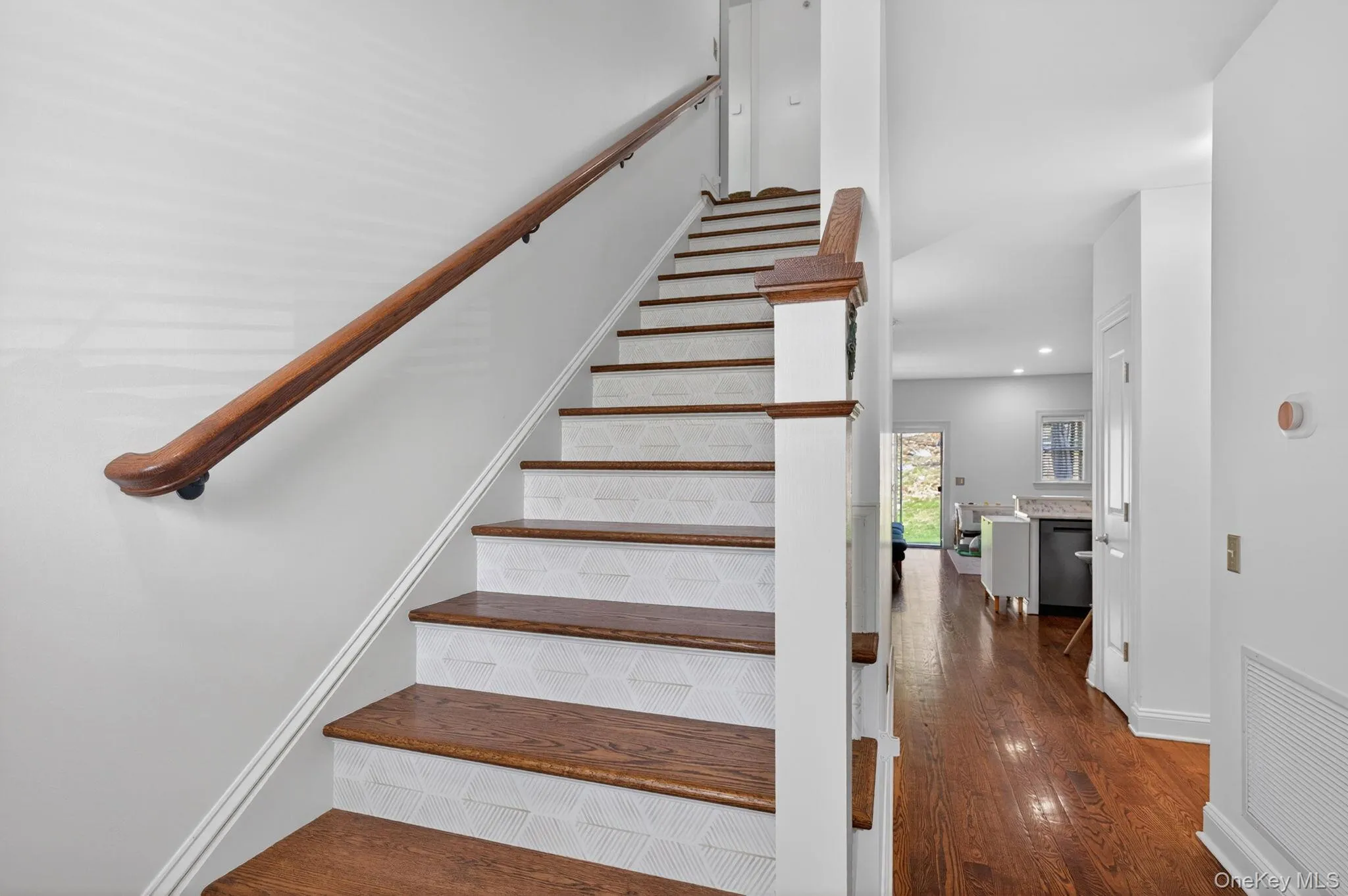 To second floor To second floor