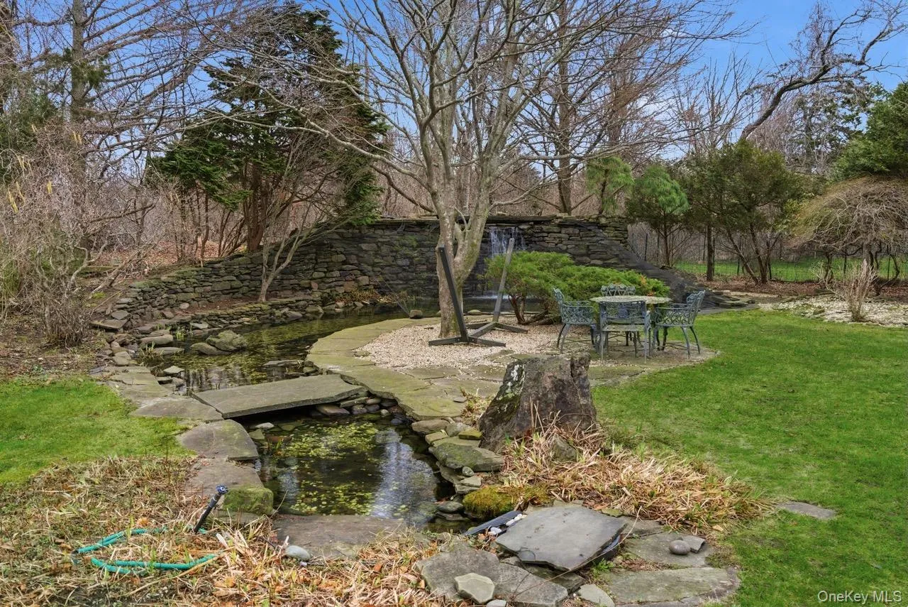2 Quogo Neck Lane, Southampton, NY, 5 Bedrooms Bedrooms, 15 Rooms Rooms,5 BathroomsBathrooms,Residential Sale,For Rent,Quogo Neck,0,983723 2 Quogo Neck Lane, Southampton, NY, 5 Bedrooms Bedrooms, 15 Rooms Rooms,5 BathroomsBathrooms,Residential Sale,For Rent,Quogo Neck,0,983723
