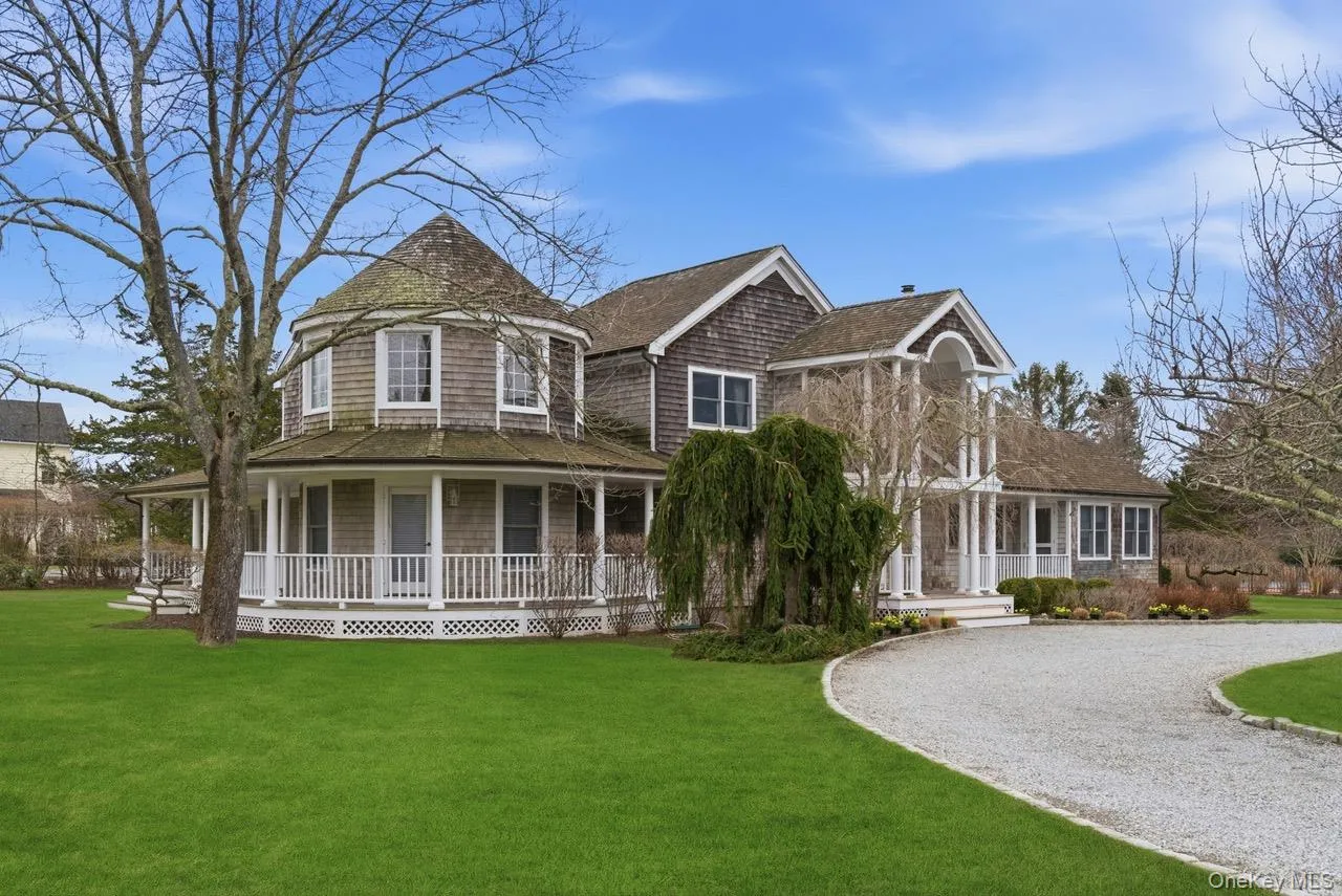 2 Quogo Neck Lane, Southampton, NY, 5 Bedrooms Bedrooms, 15 Rooms Rooms,5 BathroomsBathrooms,Residential Sale,For Rent,Quogo Neck,0,983723 2 Quogo Neck Lane, Southampton, NY, 5 Bedrooms Bedrooms, 15 Rooms Rooms,5 BathroomsBathrooms,Residential Sale,For Rent,Quogo Neck,0,983723