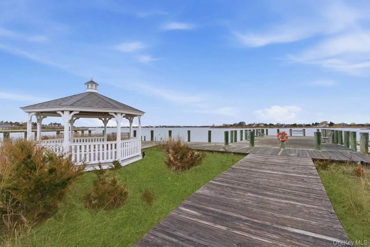 2 Quogo Neck Lane, Southampton, NY, 5 Bedrooms Bedrooms, 15 Rooms Rooms,5 BathroomsBathrooms,Residential Sale,For Rent,Quogo Neck,0,983723 2 Quogo Neck Lane, Southampton, NY, 5 Bedrooms Bedrooms, 15 Rooms Rooms,5 BathroomsBathrooms,Residential Sale,For Rent,Quogo Neck,0,983723