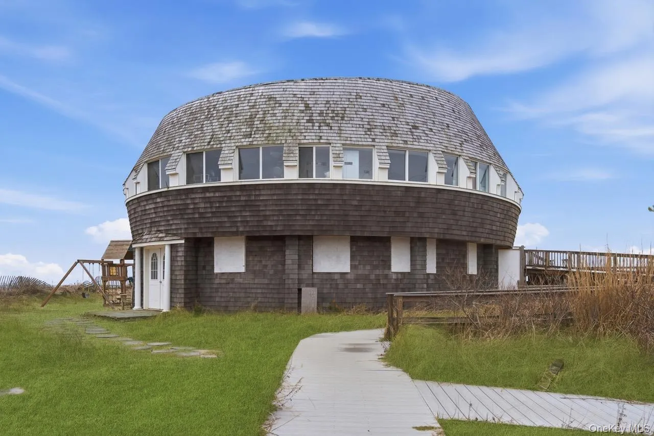 2 Quogo Neck Lane, Southampton, NY, 5 Bedrooms Bedrooms, 15 Rooms Rooms,5 BathroomsBathrooms,Residential Sale,For Rent,Quogo Neck,0,983723 2 Quogo Neck Lane, Southampton, NY, 5 Bedrooms Bedrooms, 15 Rooms Rooms,5 BathroomsBathrooms,Residential Sale,For Rent,Quogo Neck,0,983723