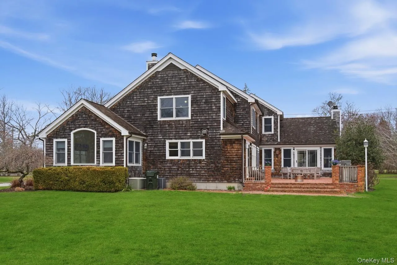 2 Quogo Neck Lane, Southampton, NY, 5 Bedrooms Bedrooms, 15 Rooms Rooms,5 BathroomsBathrooms,Residential Sale,For Rent,Quogo Neck,0,983723 2 Quogo Neck Lane, Southampton, NY, 5 Bedrooms Bedrooms, 15 Rooms Rooms,5 BathroomsBathrooms,Residential Sale,For Rent,Quogo Neck,0,983723