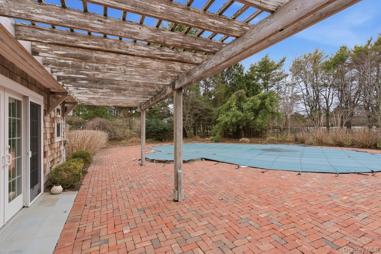 2 Quogo Neck Lane, Southampton, NY, 5 Bedrooms Bedrooms, 15 Rooms Rooms,5 BathroomsBathrooms,Residential Sale,For Rent,Quogo Neck,0,983723 2 Quogo Neck Lane, Southampton, NY, 5 Bedrooms Bedrooms, 15 Rooms Rooms,5 BathroomsBathrooms,Residential Sale,For Rent,Quogo Neck,0,983723