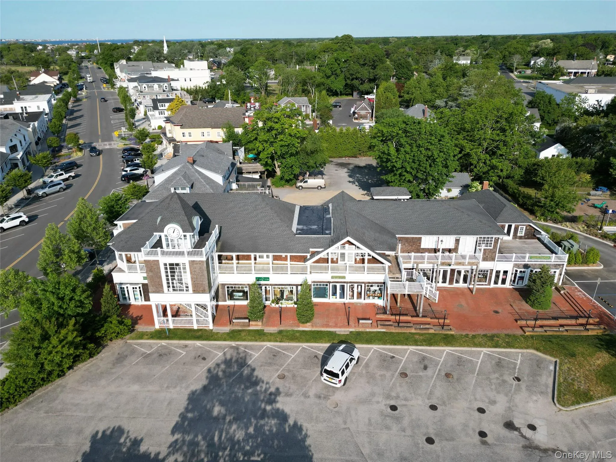 132 Main Street, Southampton, NY, ,Commercial Lease,For Rent,Main,0,983730 132 Main Street, Southampton, NY, ,Commercial Lease,For Rent,Main,0,983730