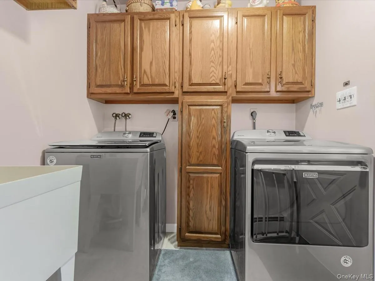 254 Meredith Lane, Hempstead, NY, 4 Bedrooms Bedrooms, 8 Rooms Rooms,2 BathroomsBathrooms,Residential,For Rent,Meredith,0,983739 254 Meredith Lane, Hempstead, NY, 4 Bedrooms Bedrooms, 8 Rooms Rooms,2 BathroomsBathrooms,Residential,For Rent,Meredith,0,983739