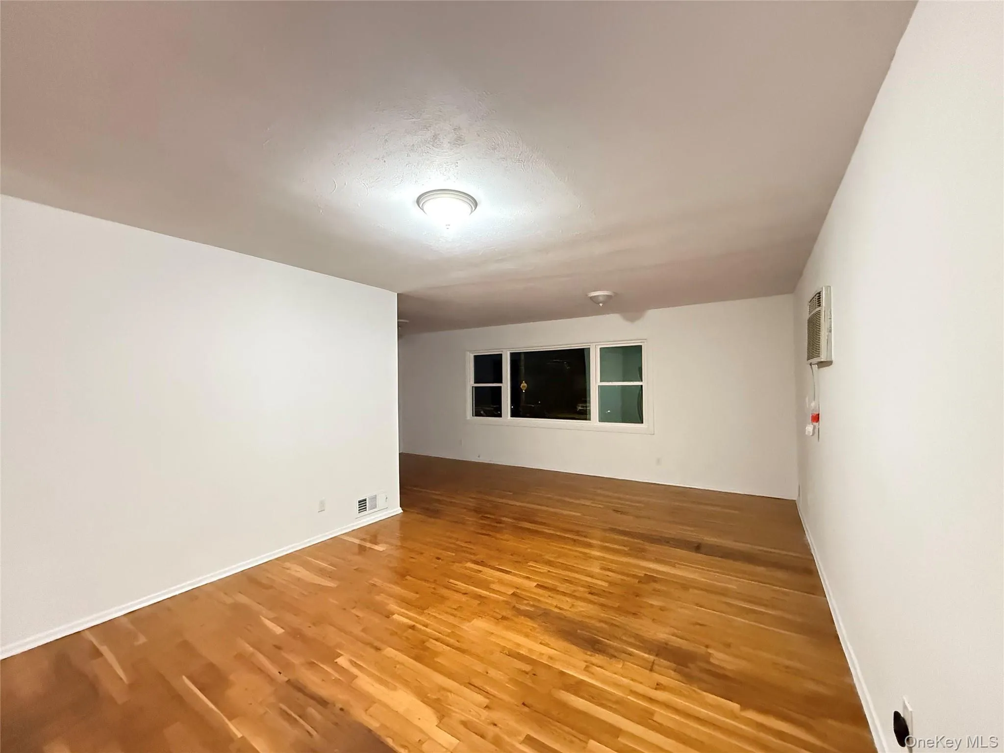 57-10 246th Place, New York, NY, 3 Bedrooms Bedrooms, 6 Rooms Rooms,2 BathroomsBathrooms,Residential Lease,For Rent,246th,0,983741 57-10 246th Place, New York, NY, 3 Bedrooms Bedrooms, 6 Rooms Rooms,2 BathroomsBathrooms,Residential Lease,For Rent,246th,0,983741