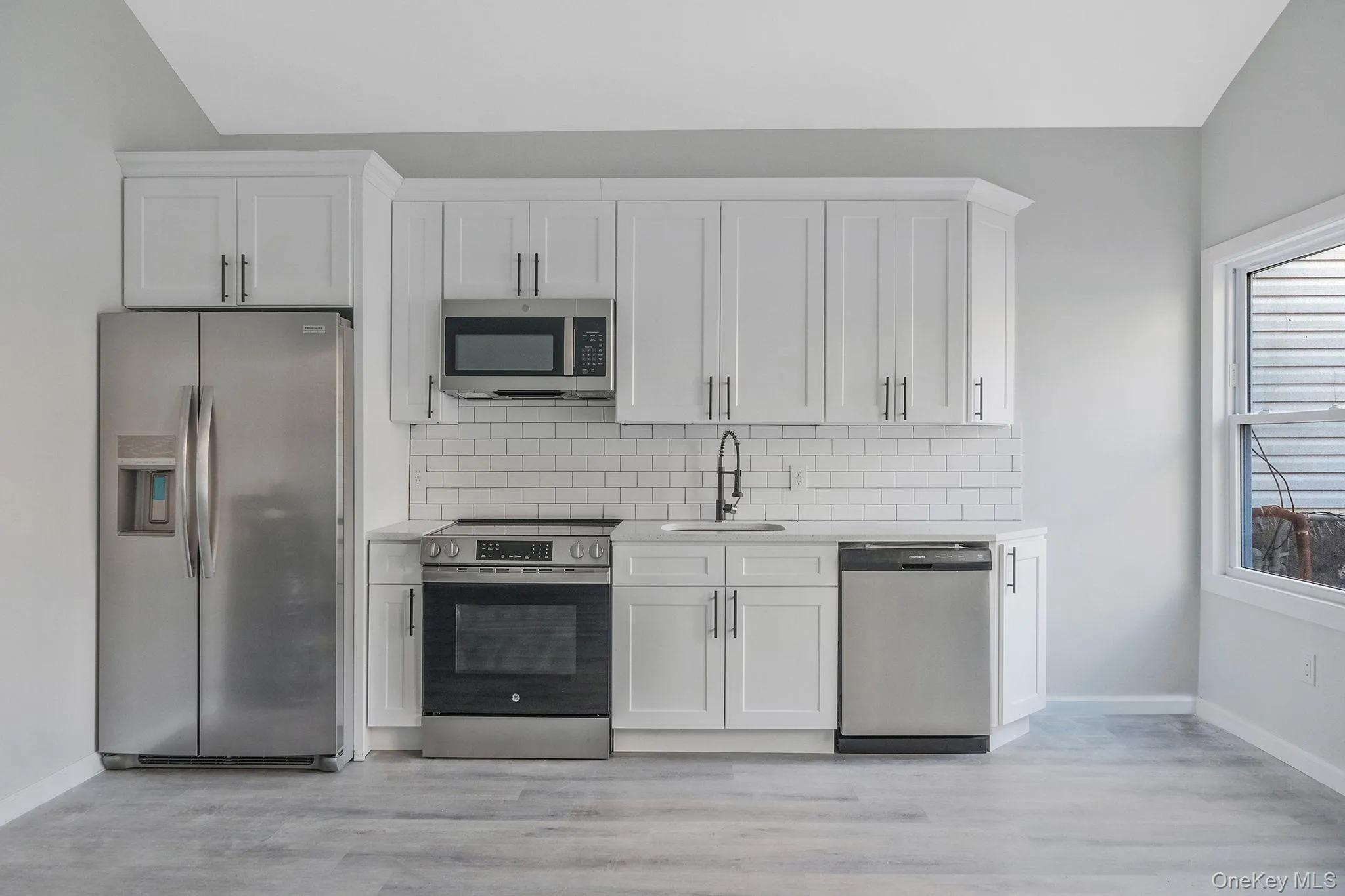 224 Amber Street, New York, NY, 3 Bedrooms Bedrooms, 5 Rooms Rooms,2 BathroomsBathrooms,Residential Lease,For Rent,Amber,0,983745 224 Amber Street, New York, NY, 3 Bedrooms Bedrooms, 5 Rooms Rooms,2 BathroomsBathrooms,Residential Lease,For Rent,Amber,0,983745