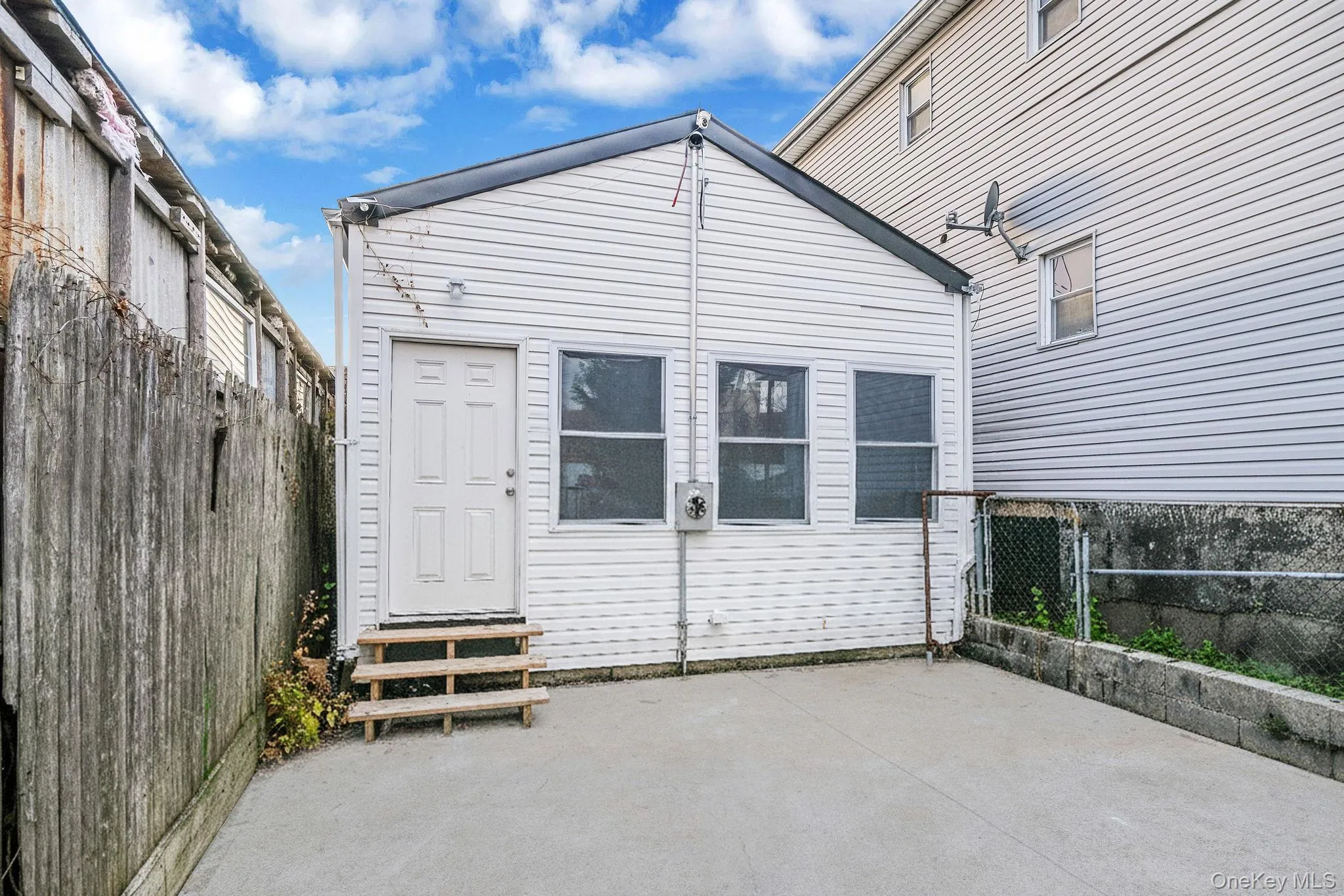 224 Amber Street, New York, NY, 3 Bedrooms Bedrooms, 5 Rooms Rooms,2 BathroomsBathrooms,Residential Lease,For Rent,Amber,0,983745 224 Amber Street, New York, NY, 3 Bedrooms Bedrooms, 5 Rooms Rooms,2 BathroomsBathrooms,Residential Lease,For Rent,Amber,0,983745