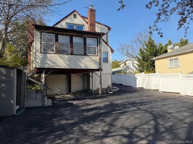 268 Schenck Avenue, North Hempstead, NY, 4 Bedrooms Bedrooms, 7 Rooms Rooms,2 BathroomsBathrooms,Residential Lease,For Rent,Schenck,0,983750 268 Schenck Avenue, North Hempstead, NY, 4 Bedrooms Bedrooms, 7 Rooms Rooms,2 BathroomsBathrooms,Residential Lease,For Rent,Schenck,0,983750